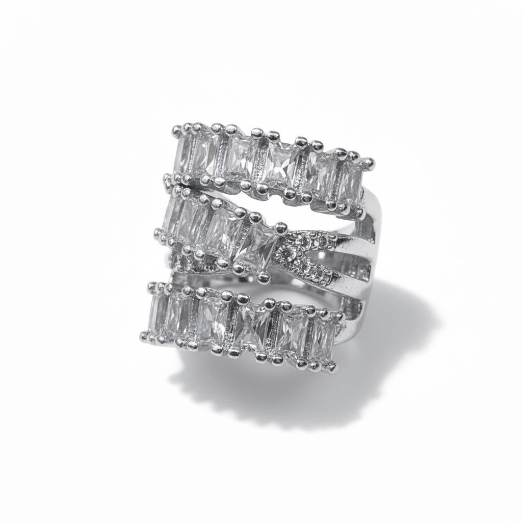 Earcuff Sıkıştırmalı Pirinç Kıkırdak Küpe Baget Taşlı Üç Sıralı Gümüş Renk         