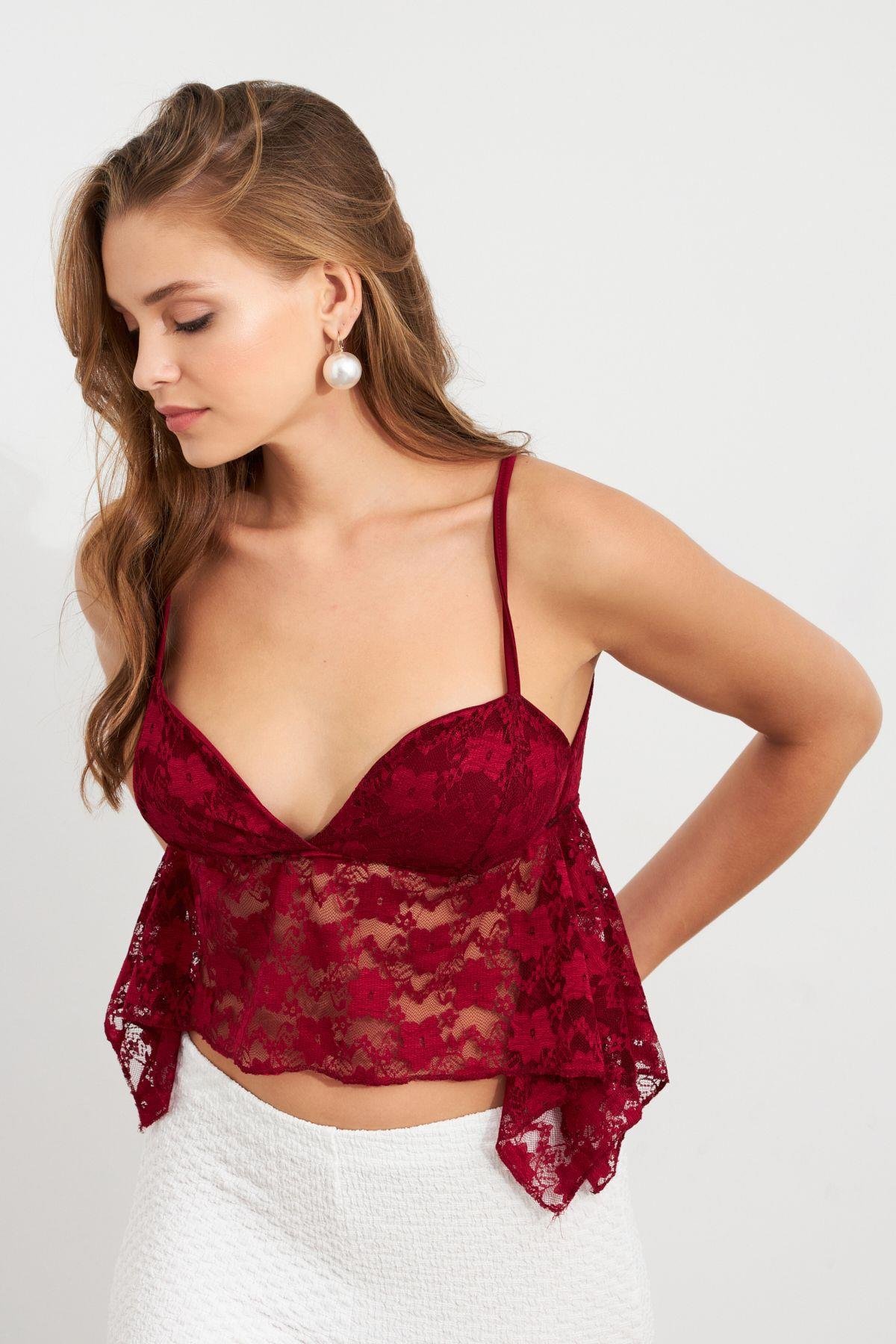 Kadın Beyaz Askılı Dantel Crop Bluz MTK13458