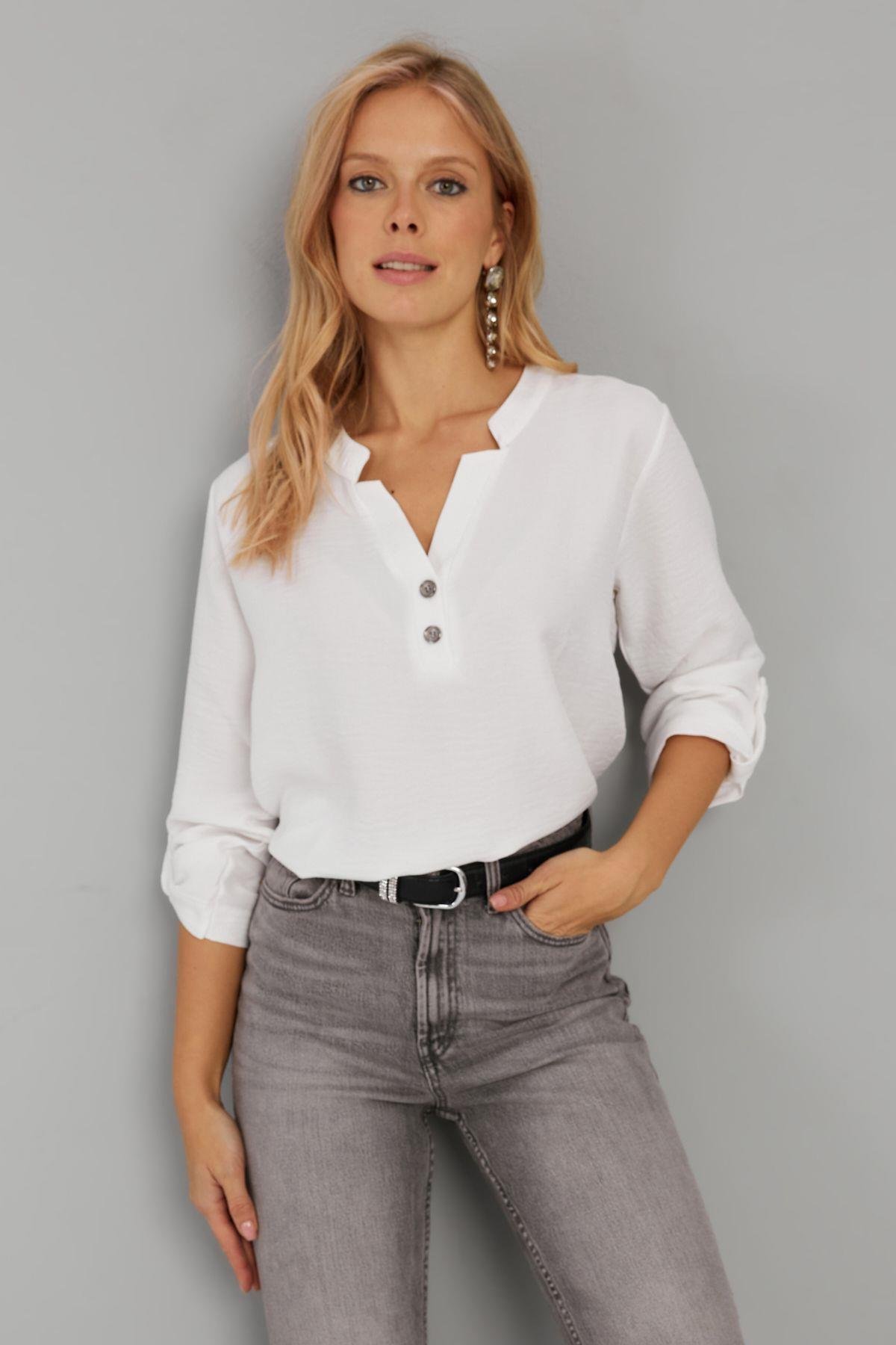 Kadın Beyaz Düğmeli Bluz BR1320