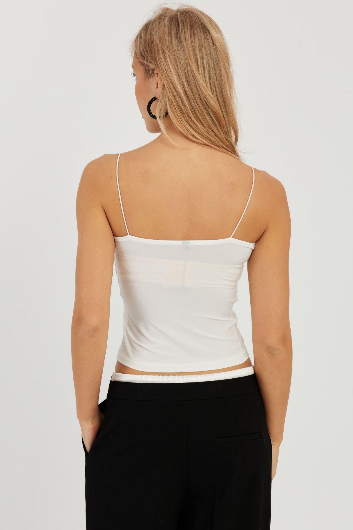 Kadın Beyaz İp Askılı Bluz GÇ154