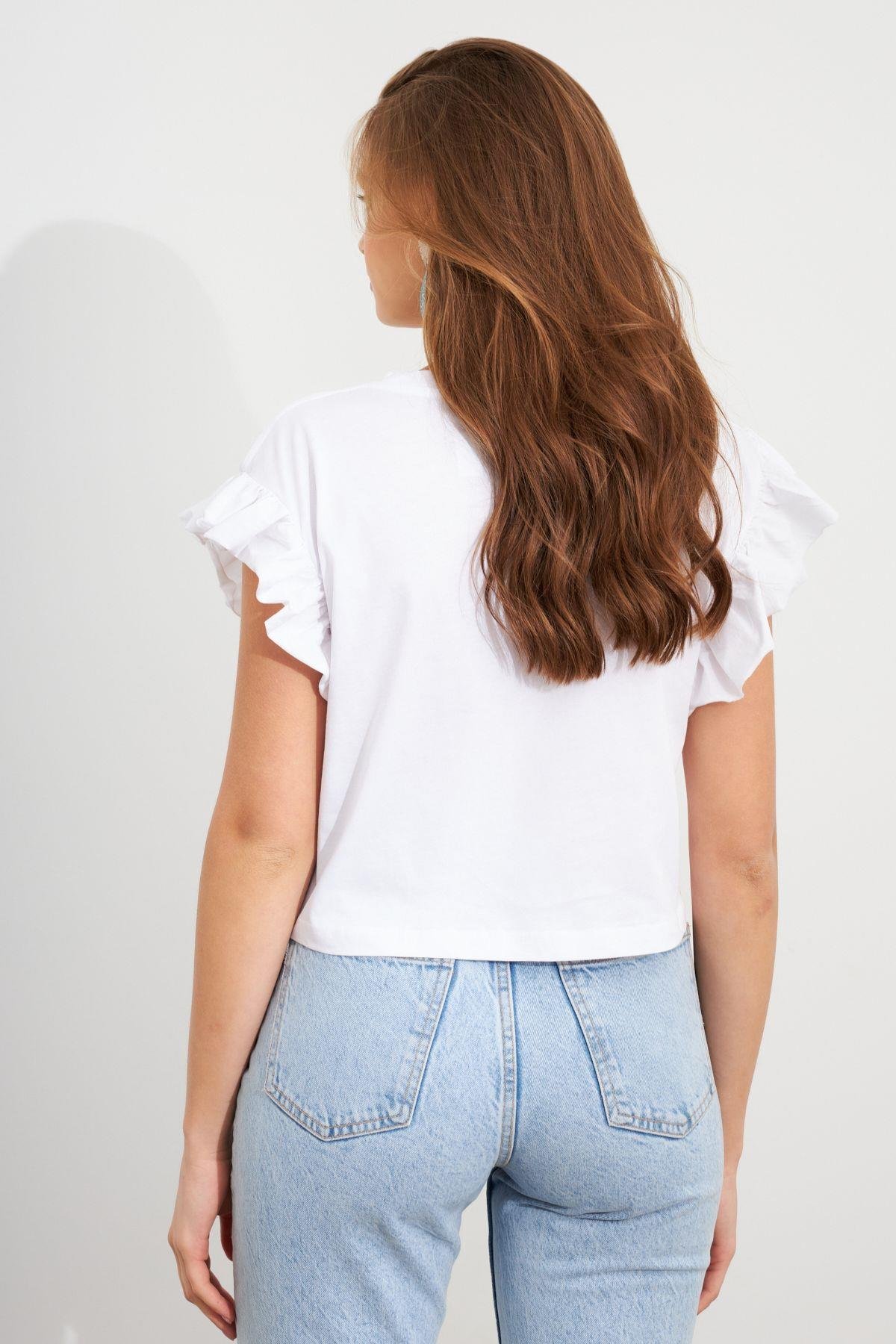 Kadın Beyaz Kolları Volanlı Crop T-Shirt SAN100