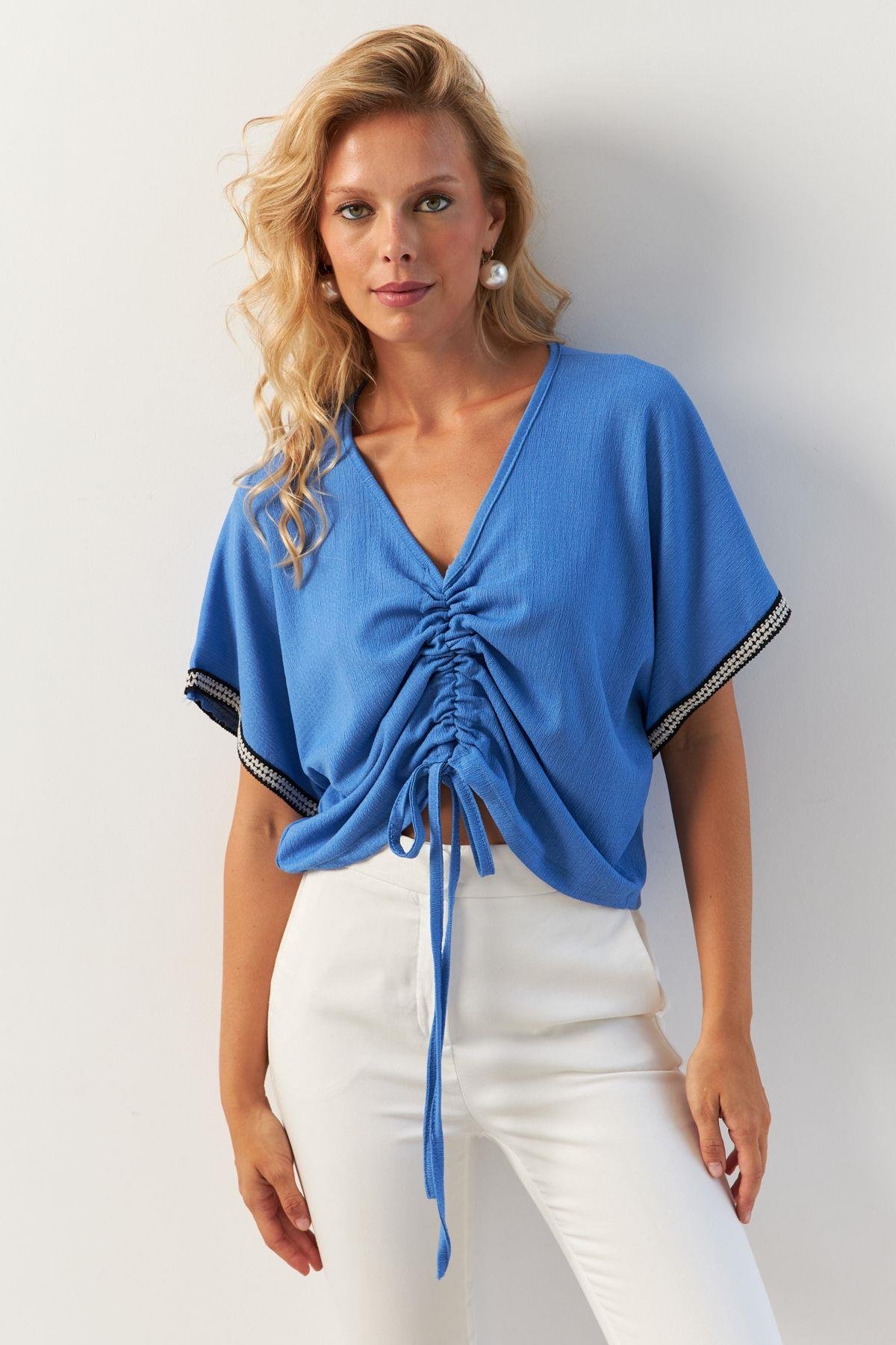 Kadın Beyaz Önü Büzgülü Bluz XL2039