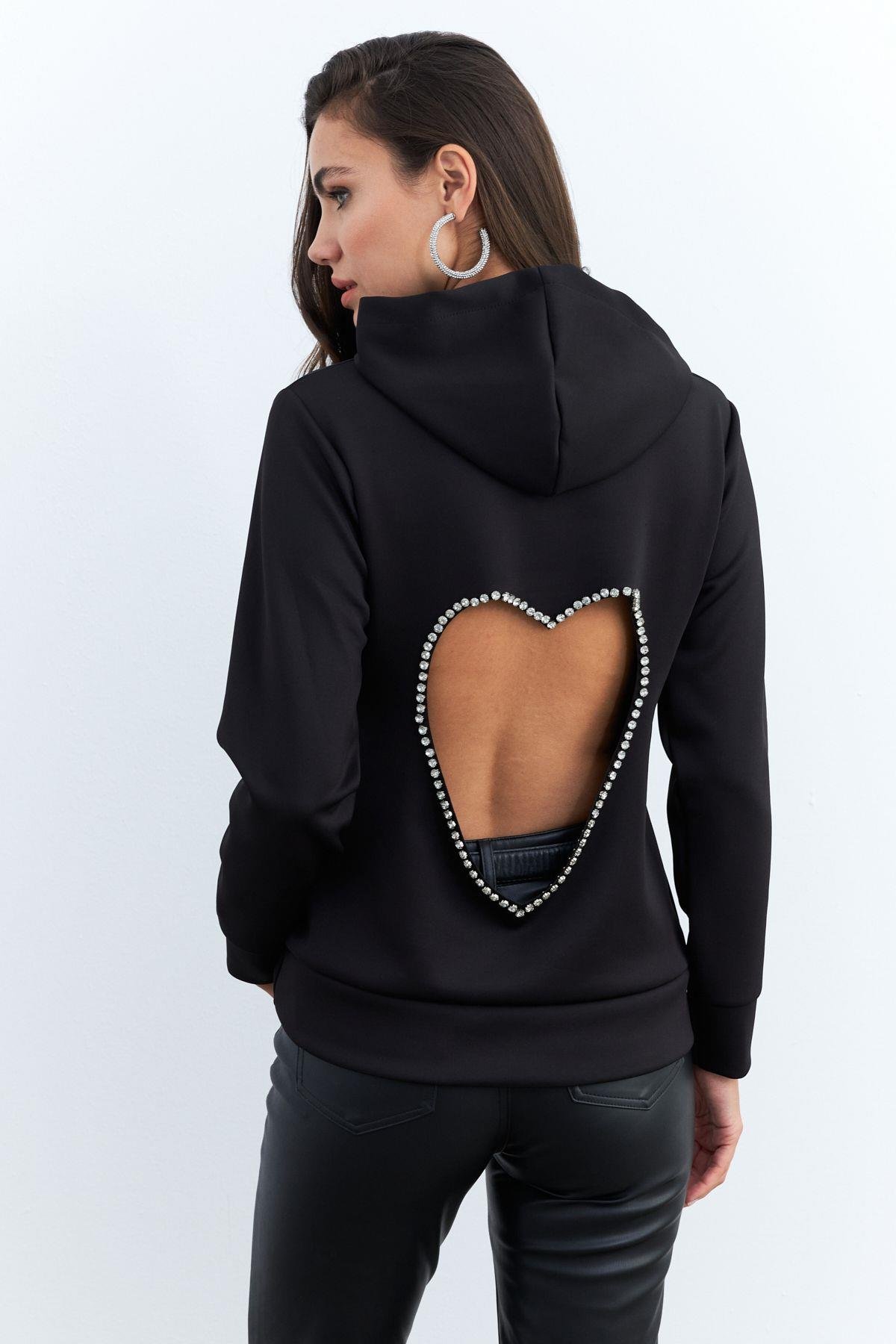 Kadın Beyaz Sırt Dekolteli Taşlı Sweatshirt BTH15