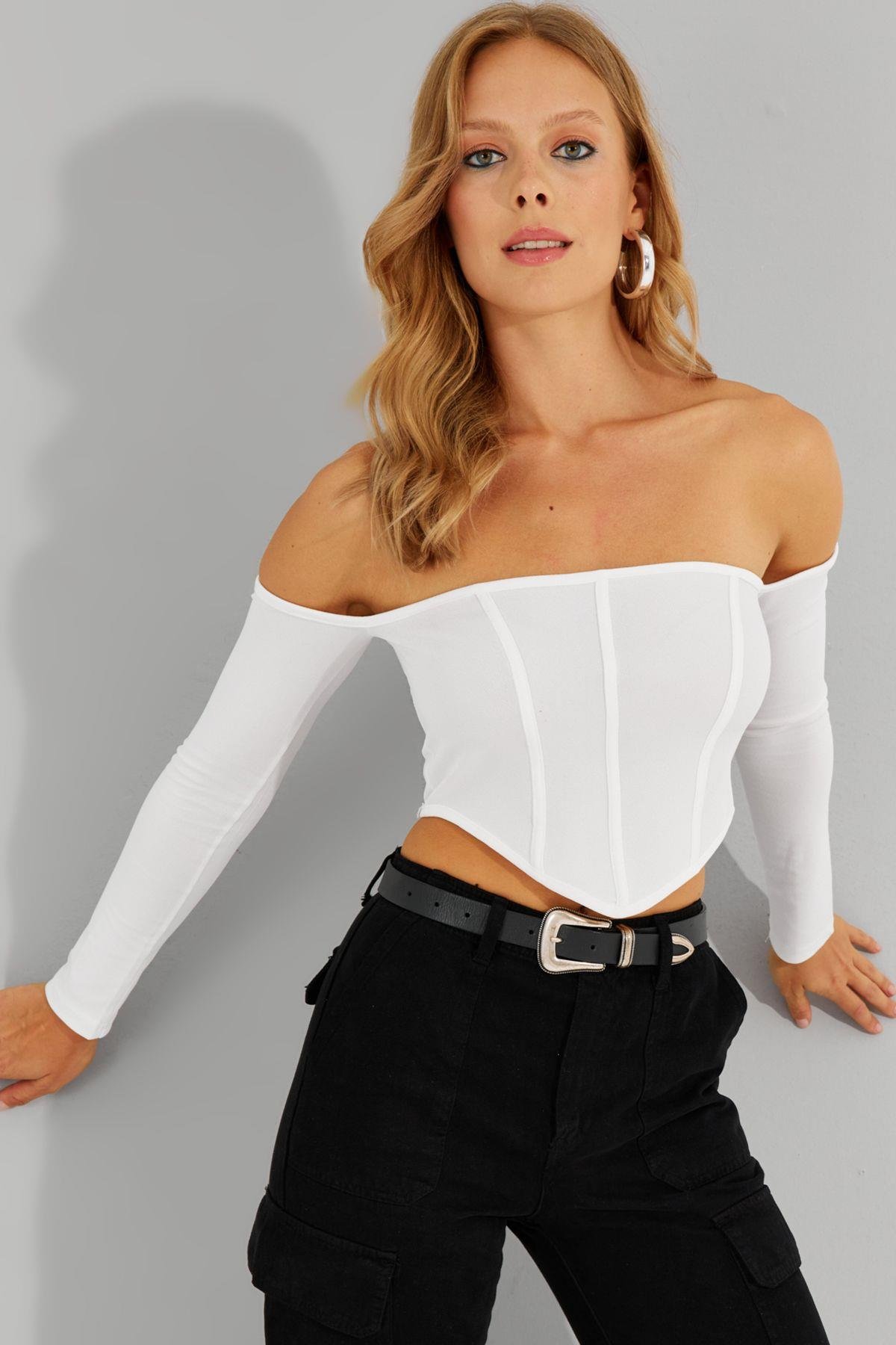 Kadın Beyaz Sırt Fermuarlı Crop Bluz CG312