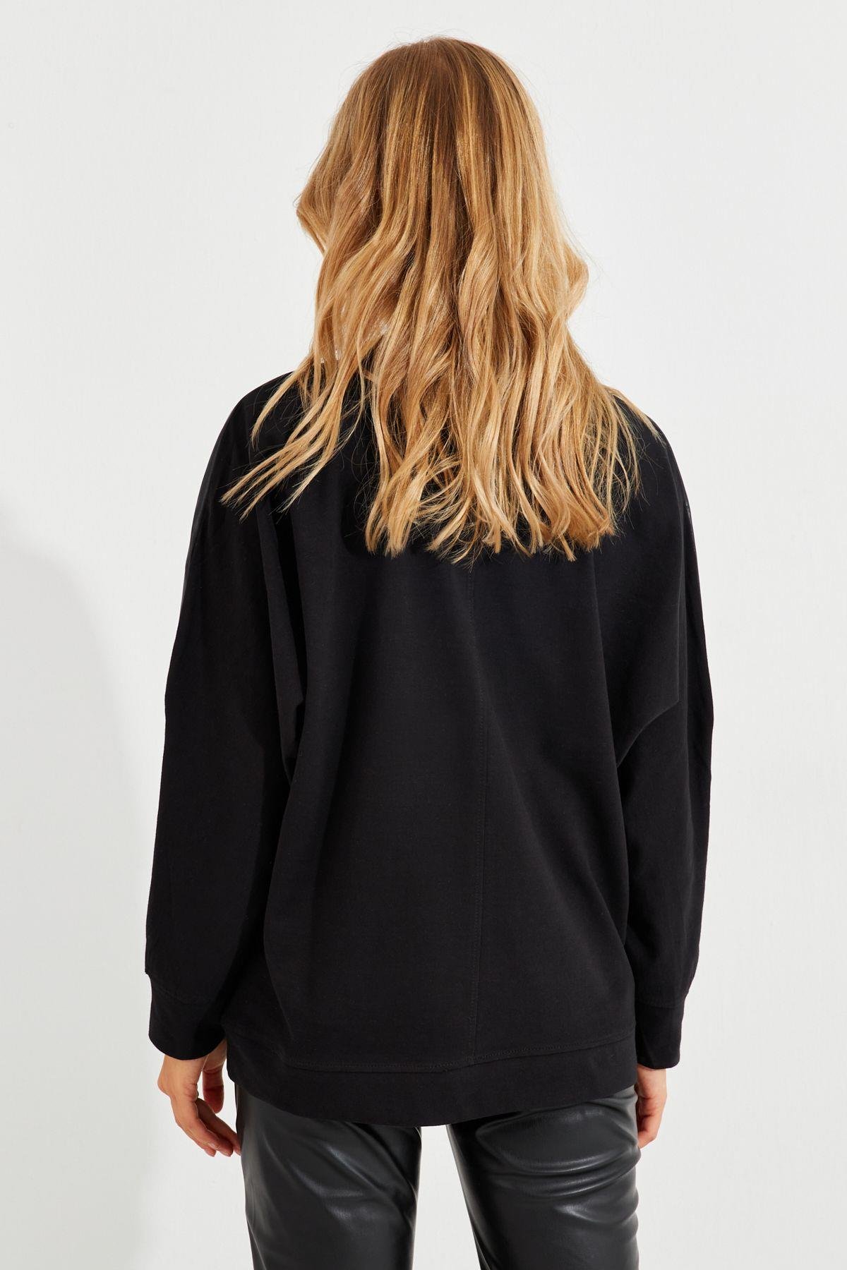 Kadın Beyaz Suni Deri Bloklu Sweatshirt PKA806