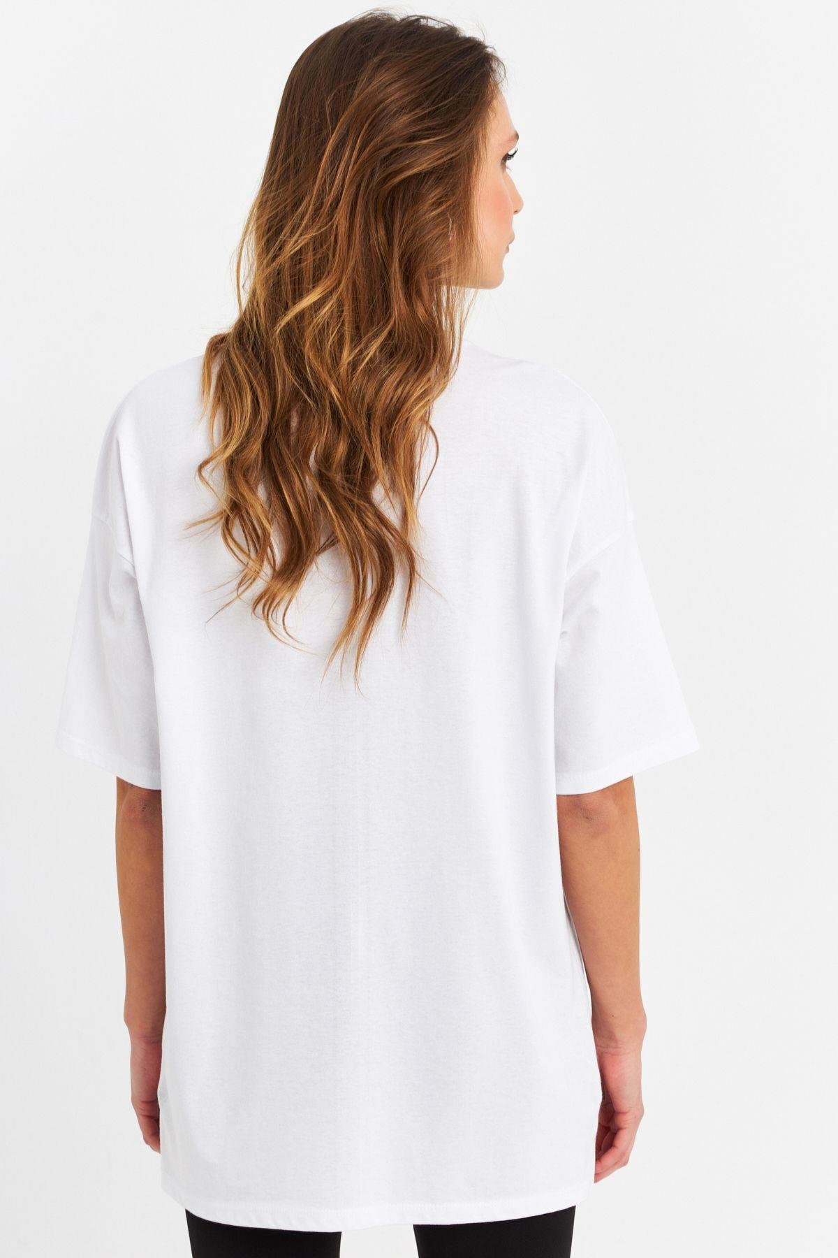 Kadın Beyaz Taşlı Salaş T-Shirt MTF0002