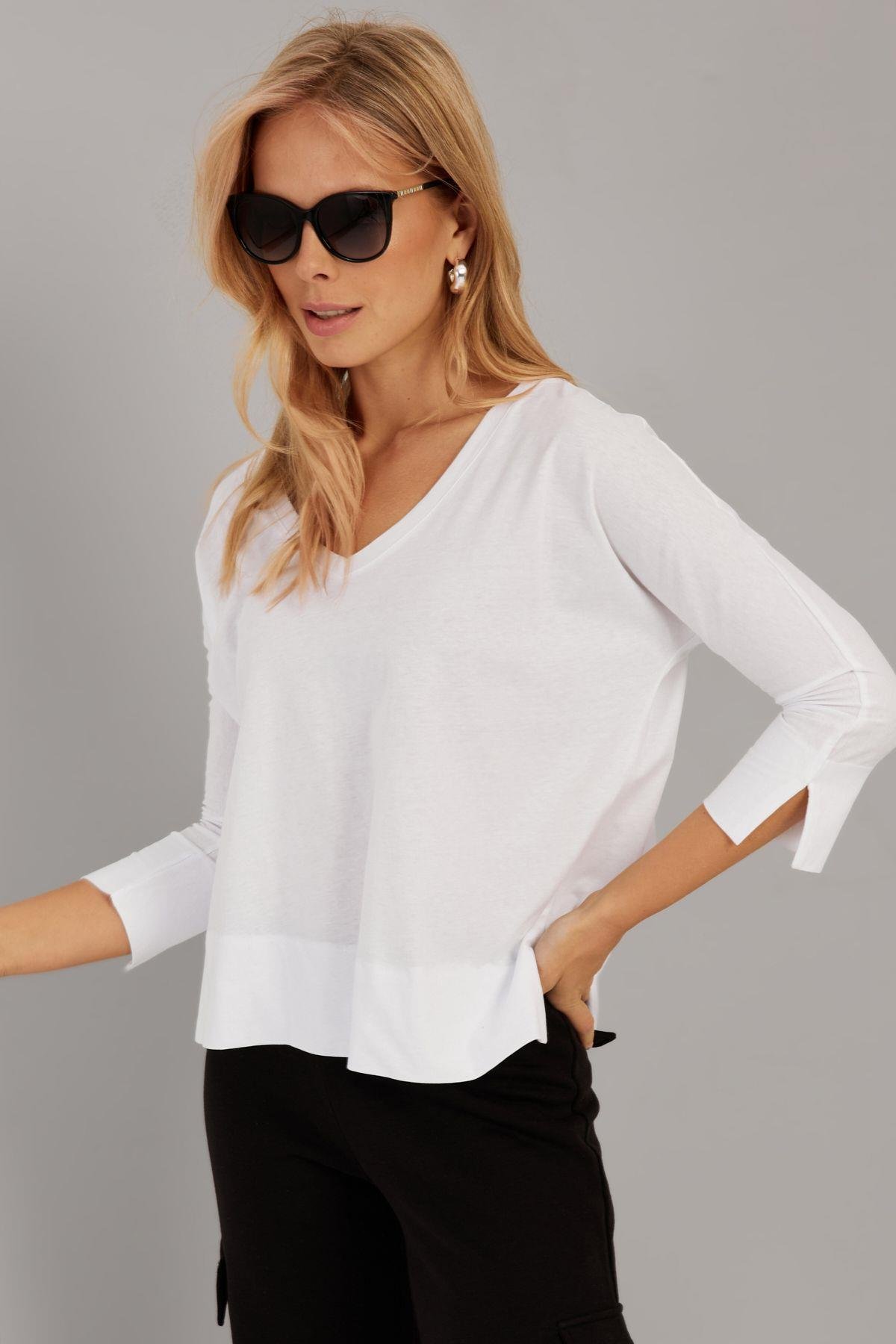 Kadın Beyaz V Yaka T-Shirt LPP1267