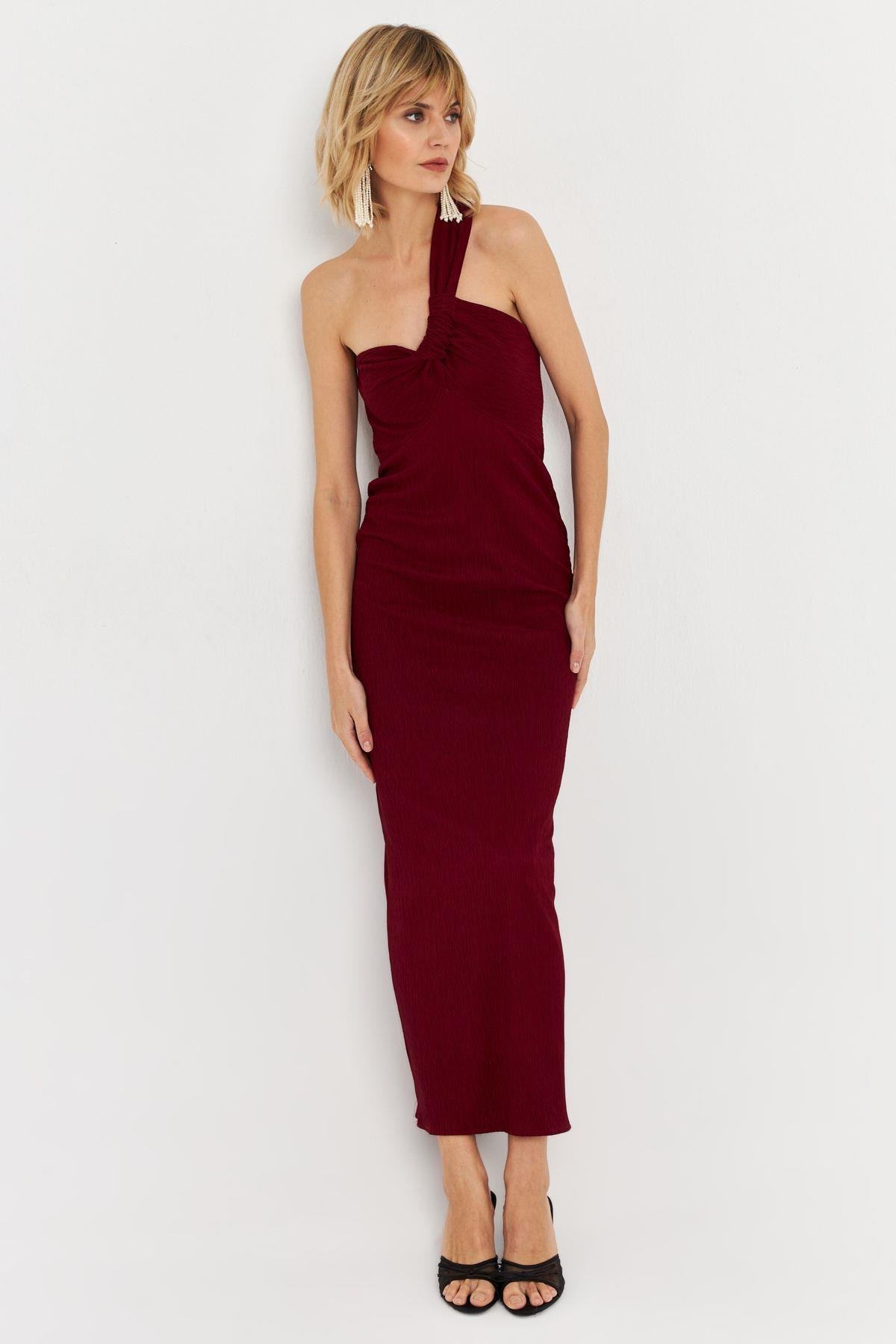 Kadın Bordo Asimetrik Yaka Maxi Elbise NH25455
