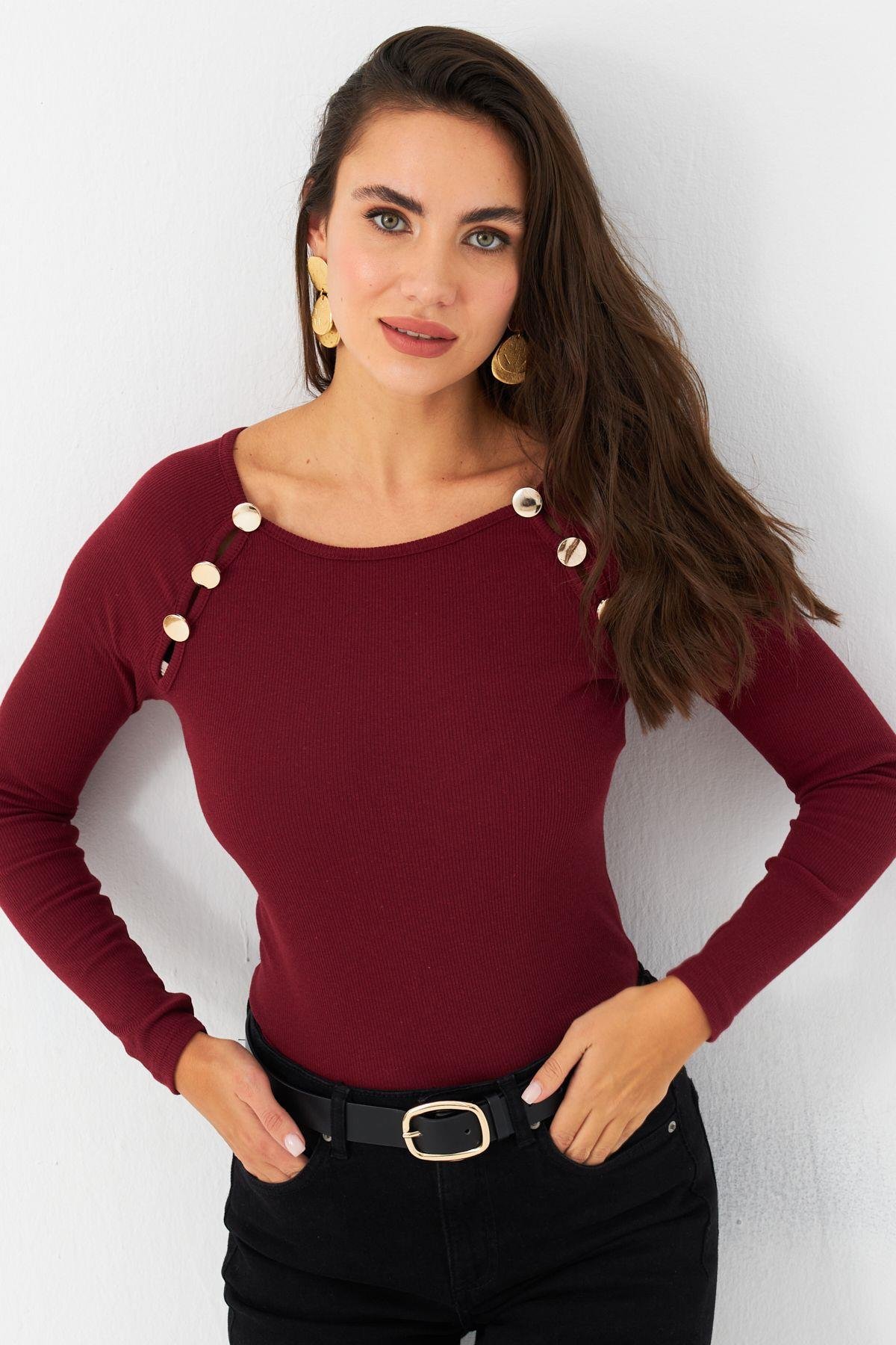 Kadın Bordo Düğme Aksesuarlı Kaşkorse Bluz EY2945