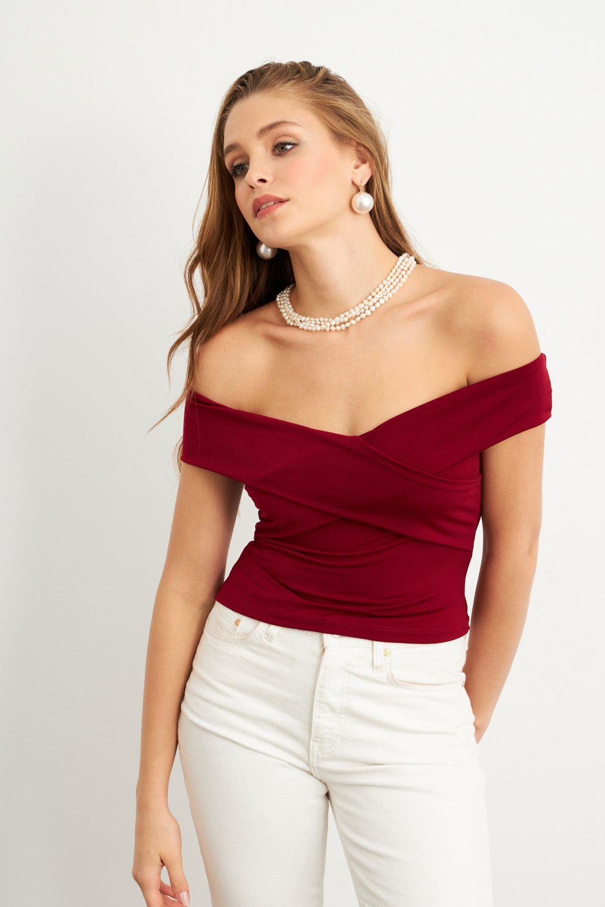 Kadın Bordo Madonna Yaka Crop Bluz VA101