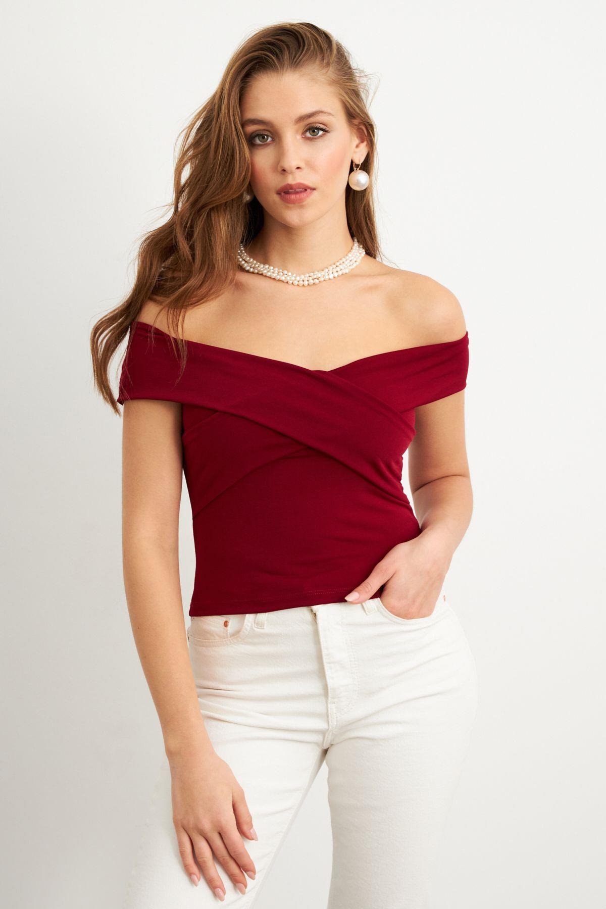 Kadın Bordo Madonna Yaka Crop Bluz VA101