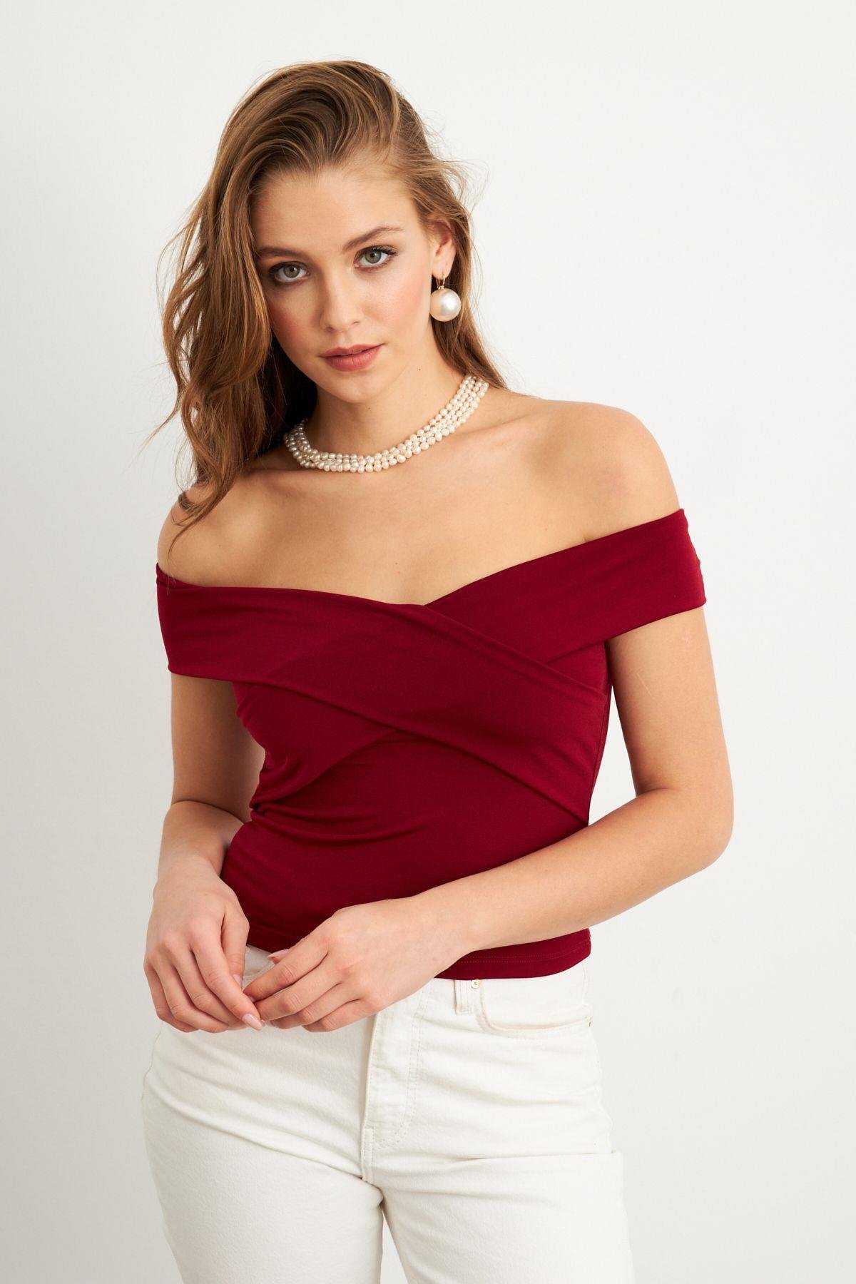 Kadın Bordo Madonna Yaka Crop Bluz VA101