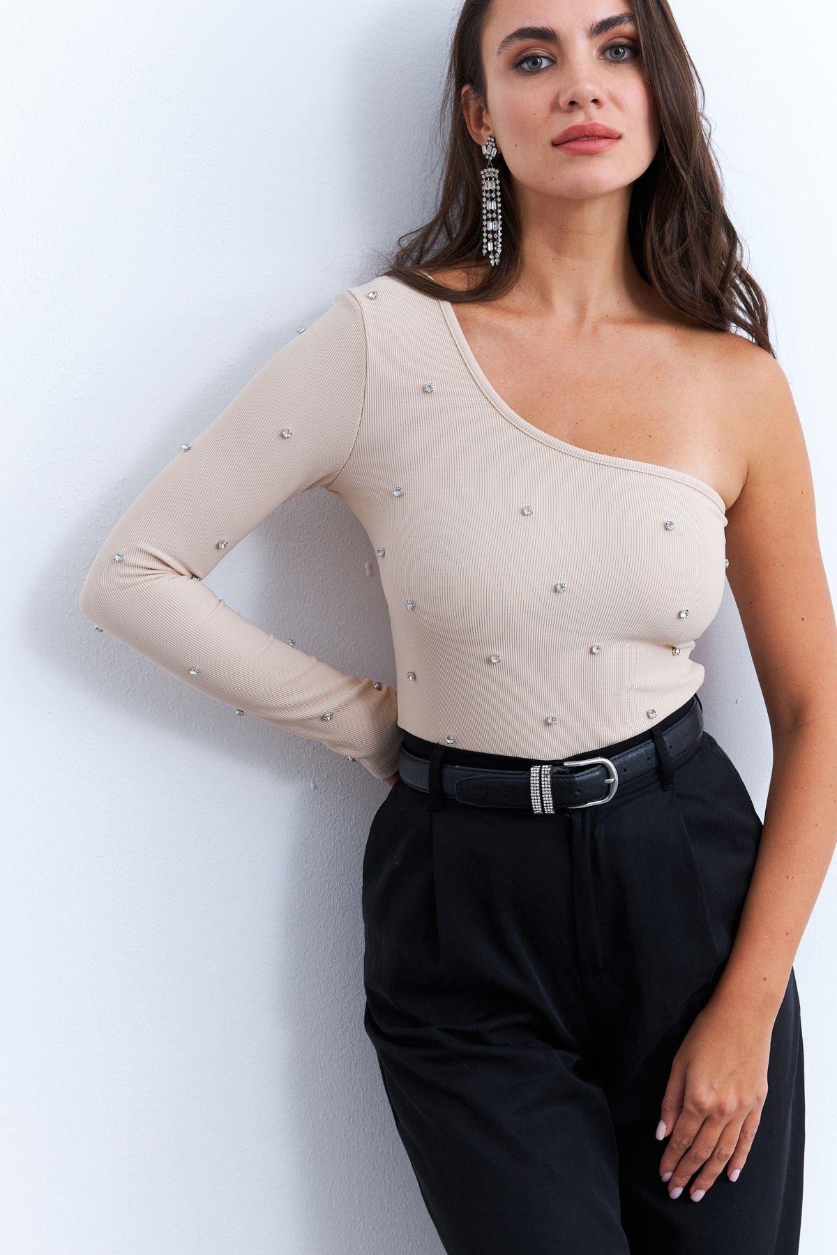 Kadın Bordo Taşlı Tek Kol Crop Bluz HOL2