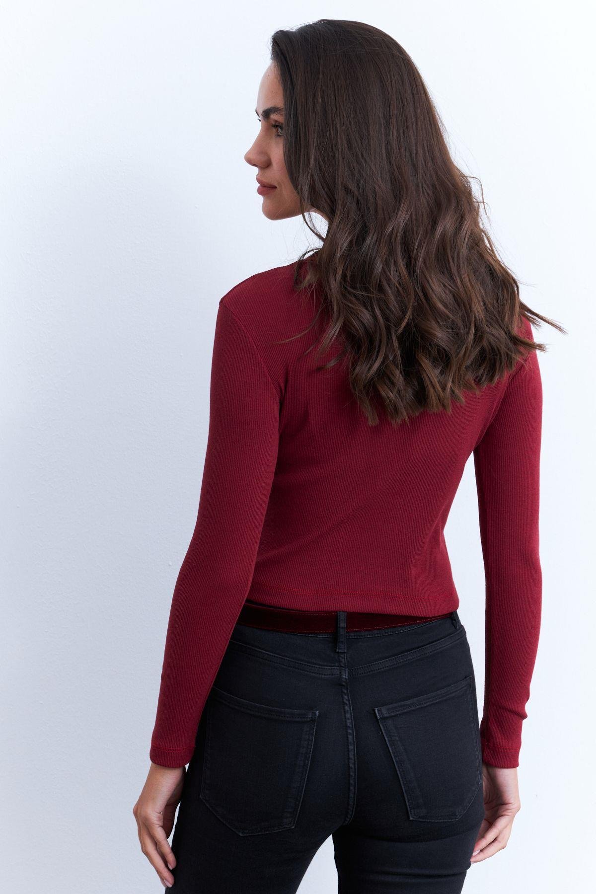 Kadın Bordo V Yaka Düğme Detaylı Bluz EY2952