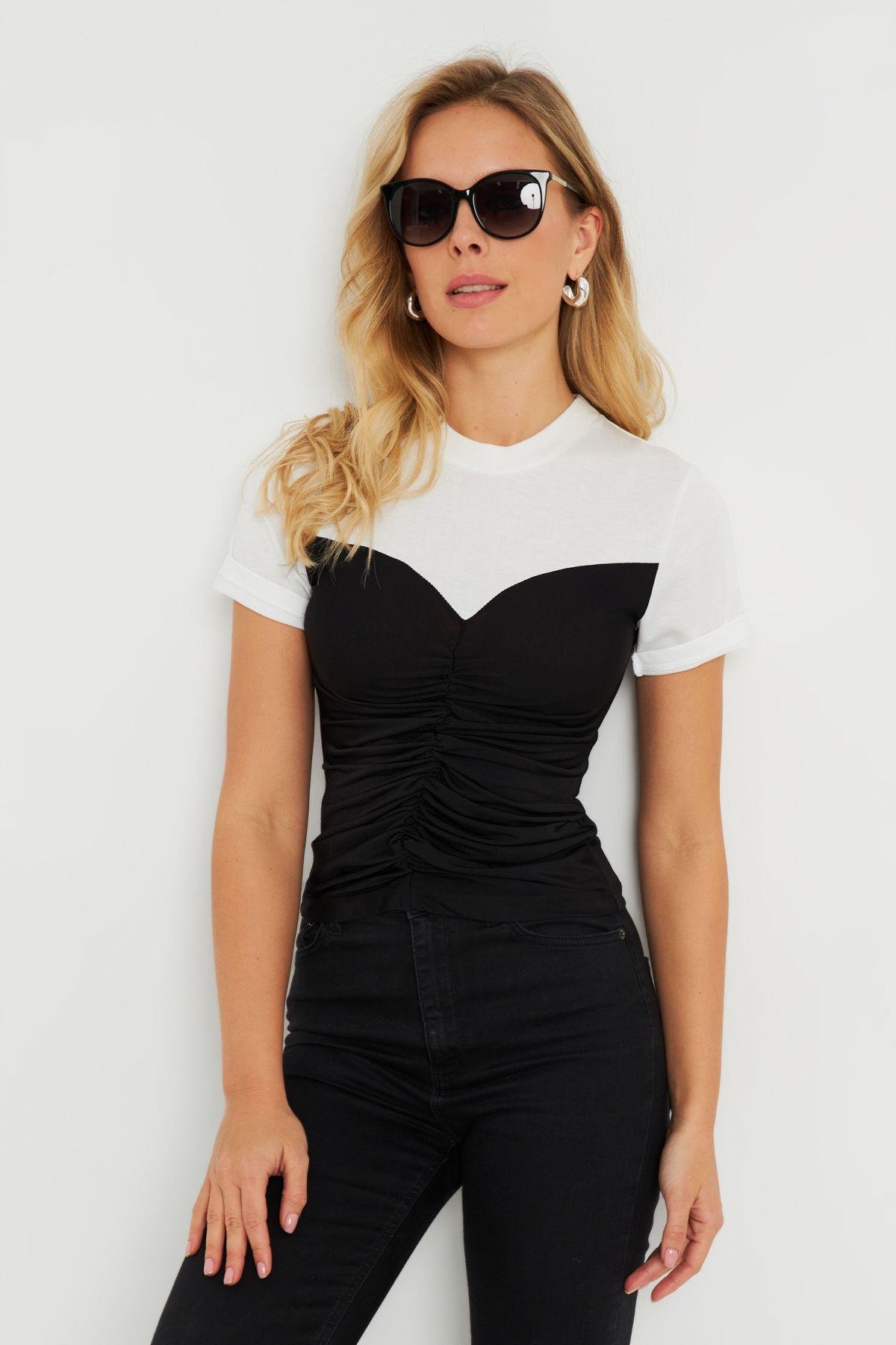 Kadın Büzgülü T-Shirt Bluz Siyah-Beyaz KS117