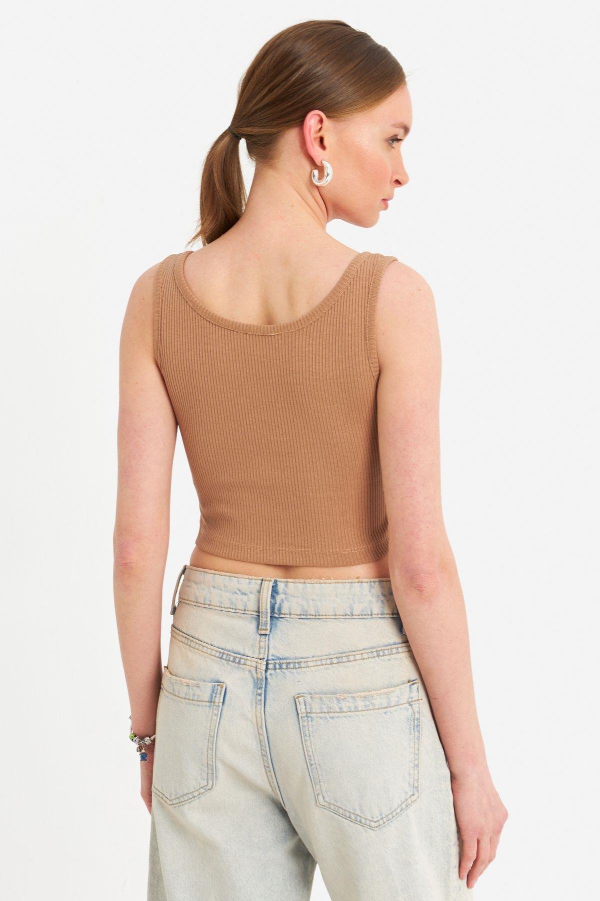 Kadın Camel Çıtçıtlı Crop Bluz YDF103