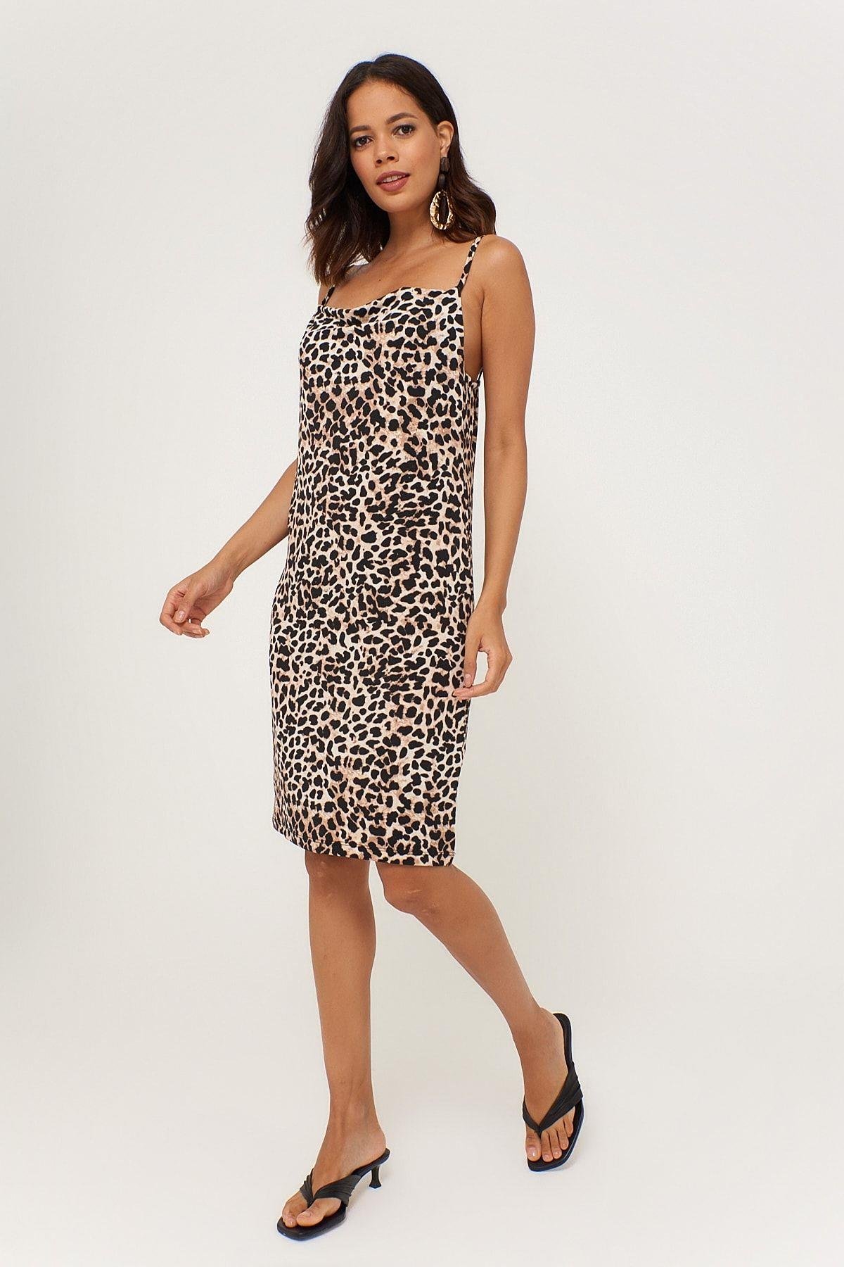 Kadın Camel Leopar Desenli Degaje Yaka Elbise LPP1130