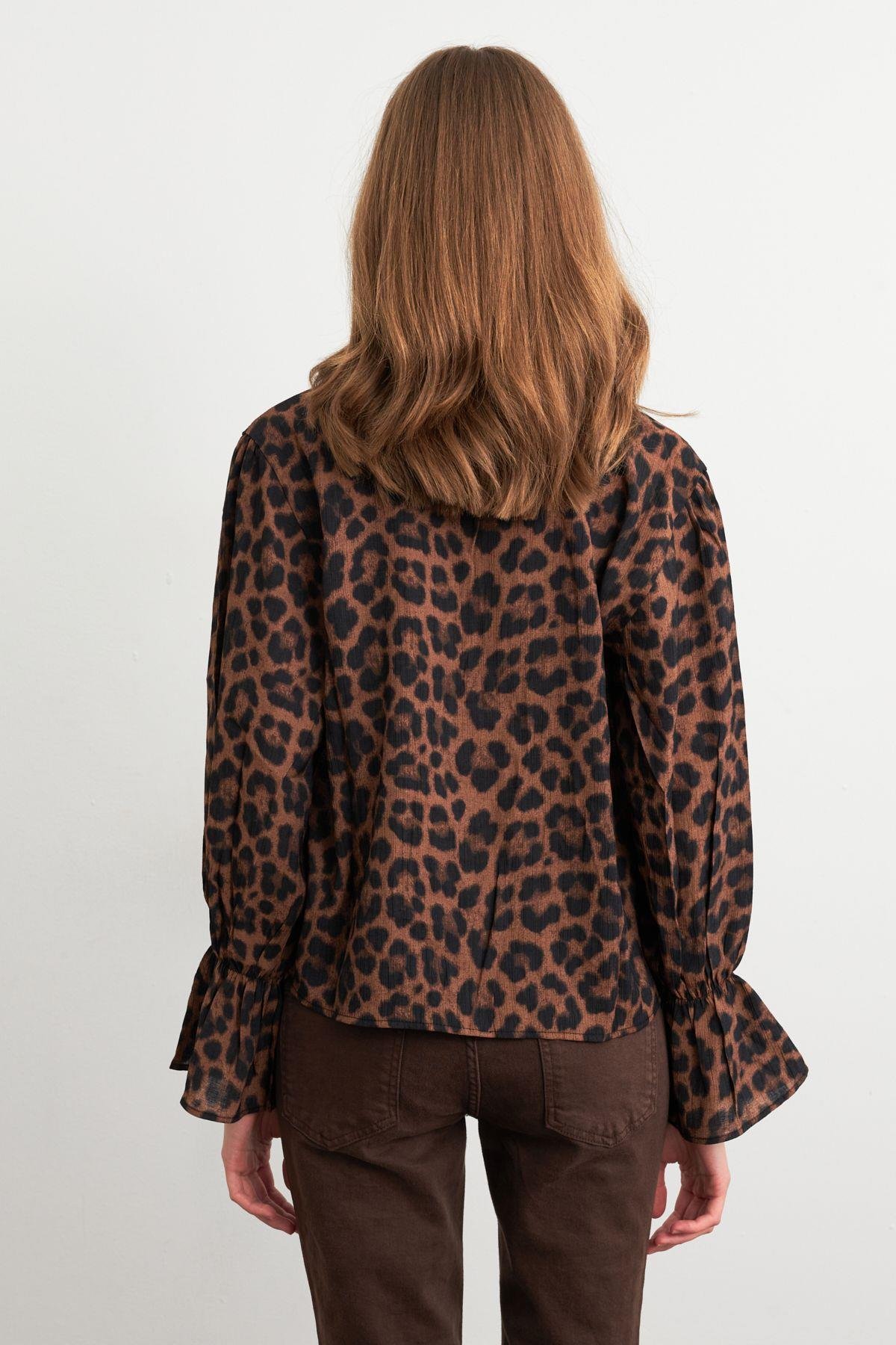 Kadın Camel-Siyah Bağlama Detaylı Leopar Gömlek FS9340