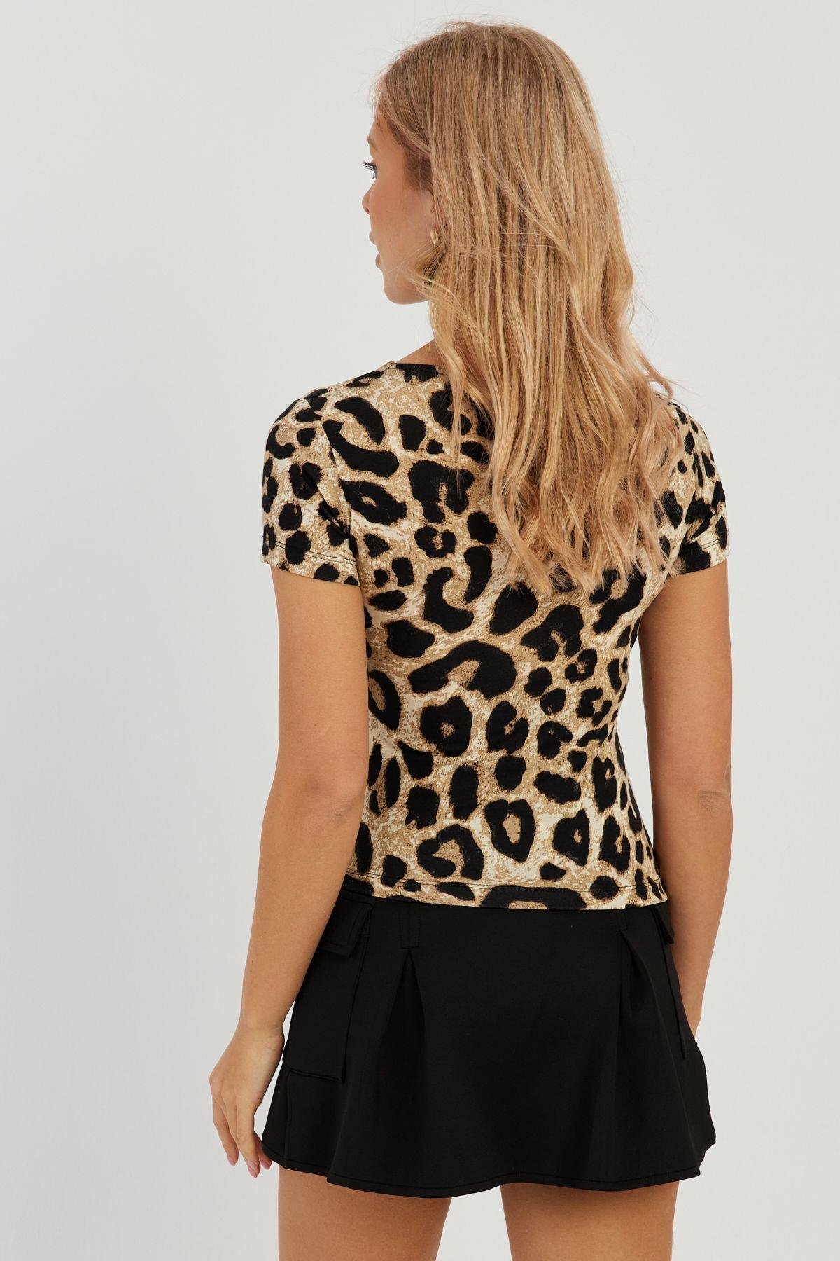 Kadın Camel-Siyah Kare Yaka Leopar Desenli Bluz LPP1258