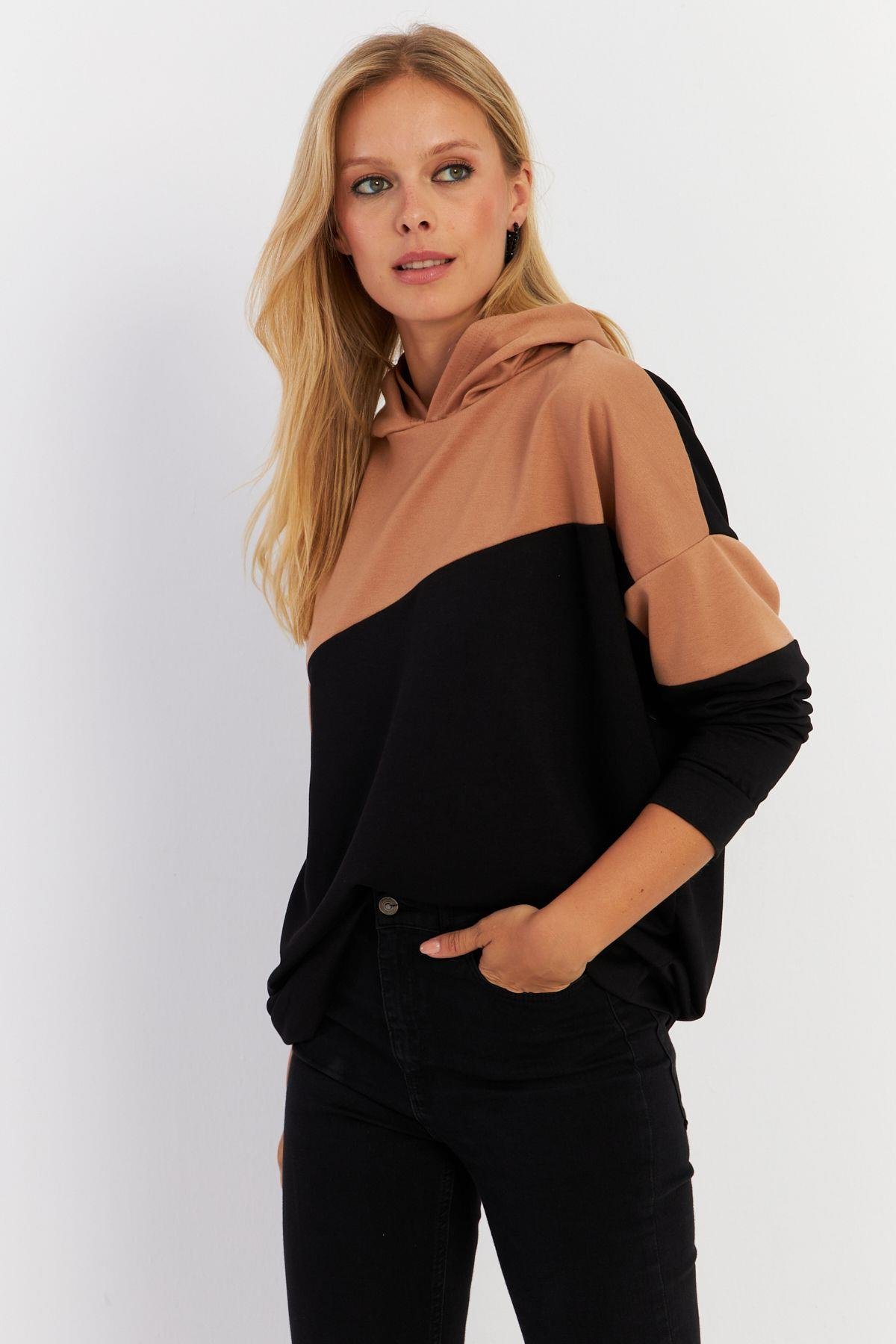 Kadın Camel-Siyah Renk Bloklu Kapüşonlu Sweatshirt DA148
