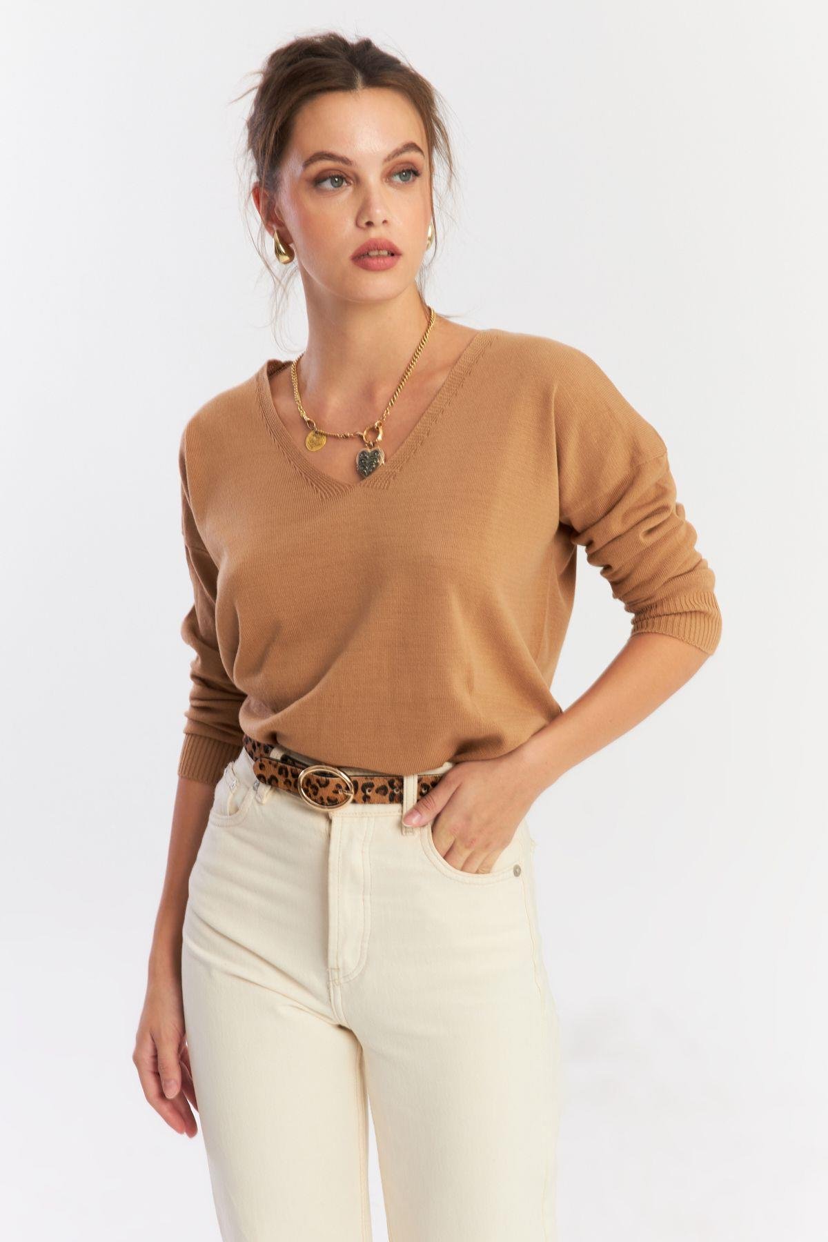 Kadın Camel V Yaka Yalaş Triko Bluz YİL552