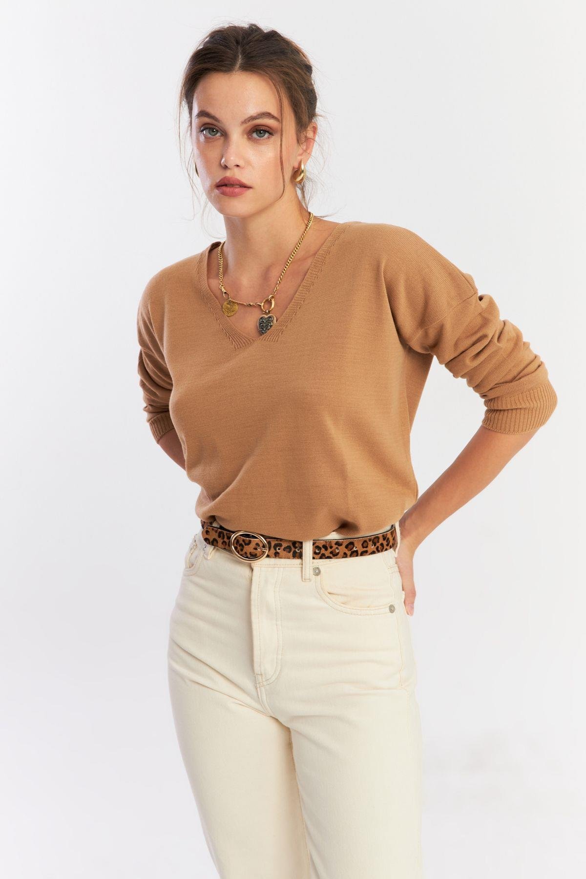 Kadın Camel V Yaka Yalaş Triko Bluz YİL552