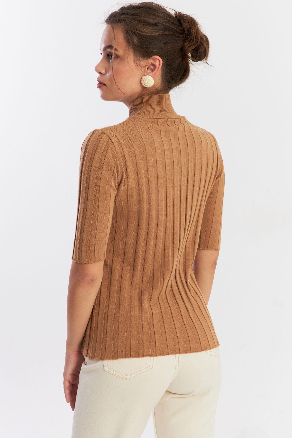 Kadın Camel Yarım Balıkçı Triko Bluz YV287