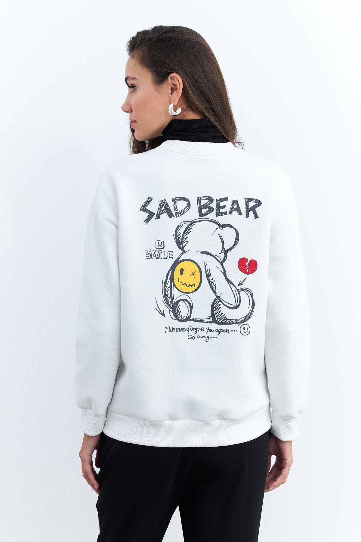 Kadın Ekru Ayıcık Baskılı Sweatshirt MZM288