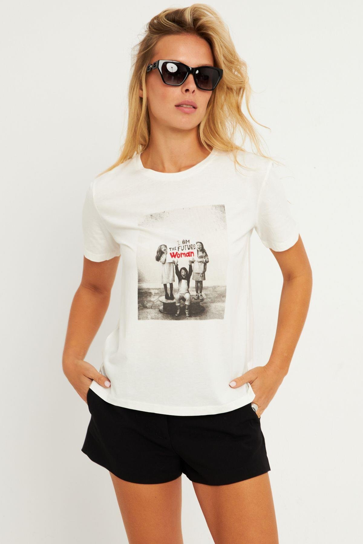Kadın Ekru Baskılı T-Shirt AYD322