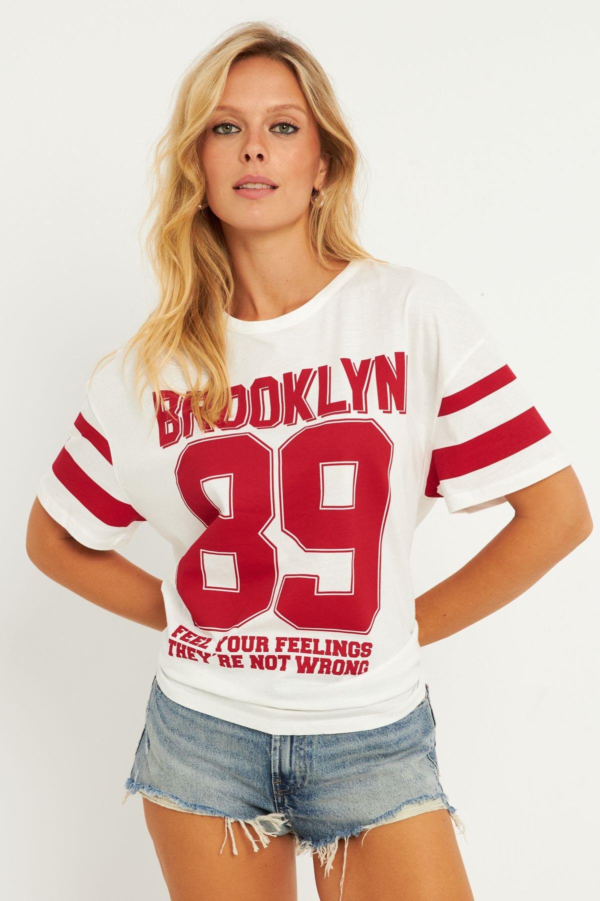 Kadın Ekru Baskılı T-Shirt AYD323