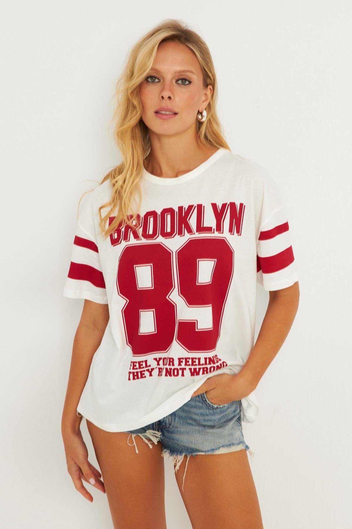 Kadın Ekru Baskılı T-Shirt AYD323