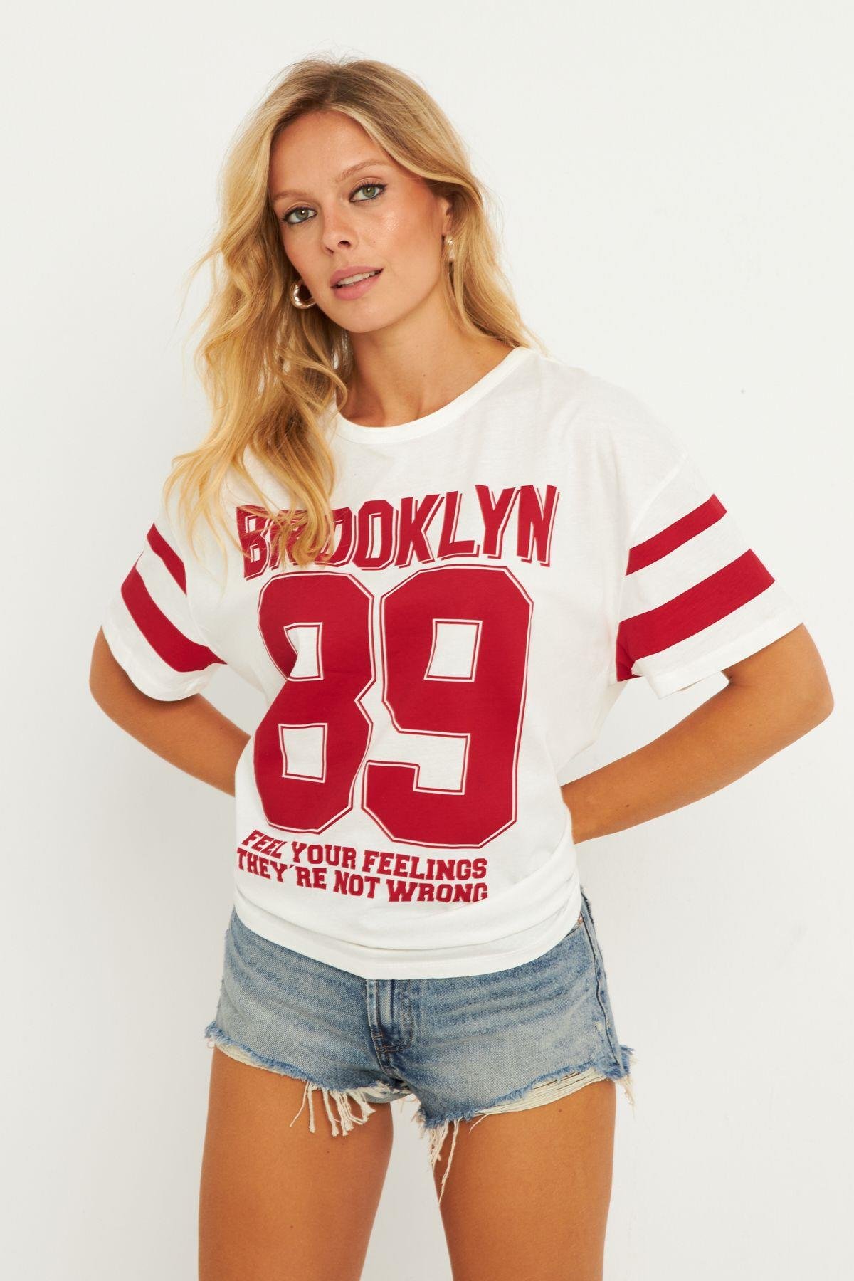 Kadın Ekru Baskılı T-Shirt AYD323