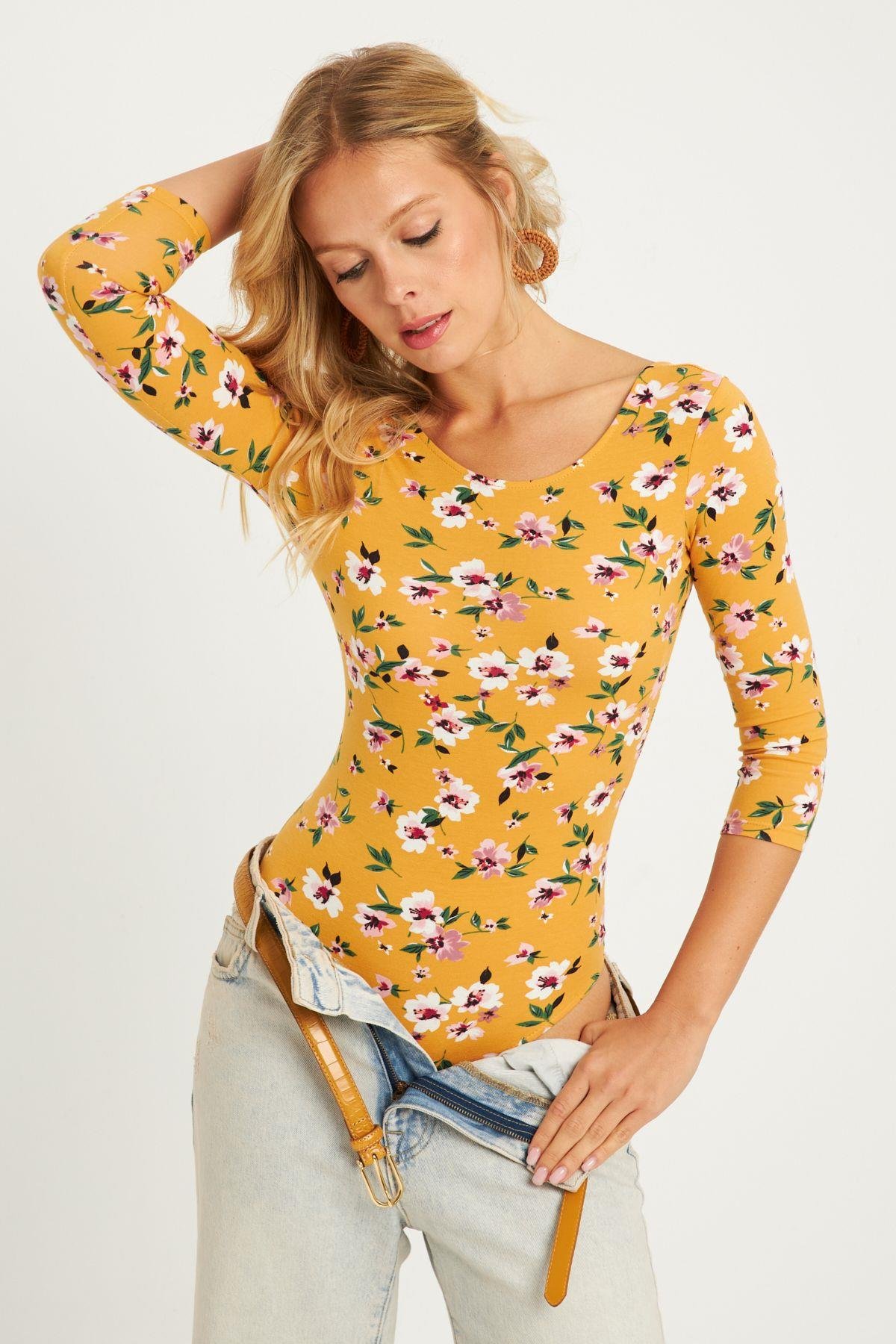 Kadın Ekru Çiçek Desenli Çıtçıtlı Body RK40