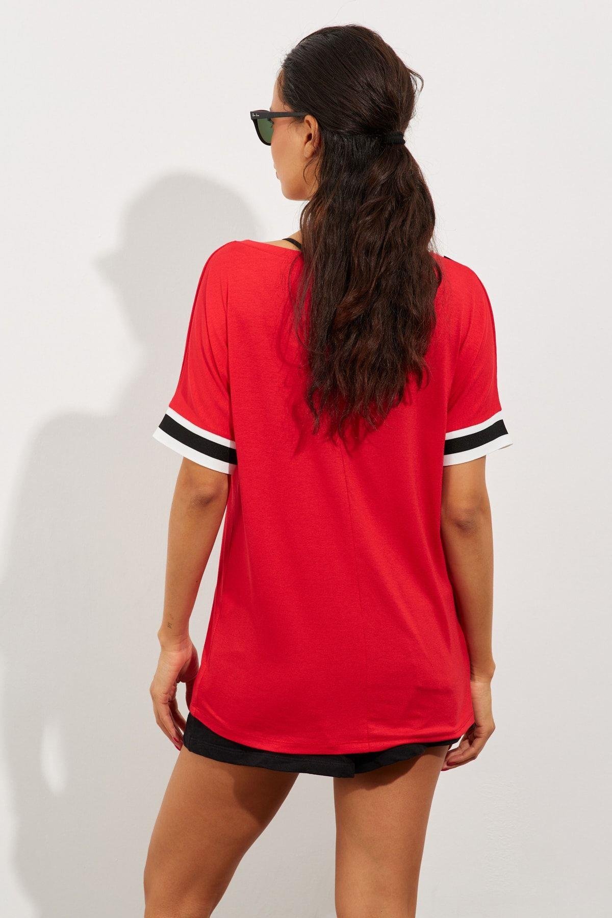 Kadın Ekru Kontrast T-Shirt ST396