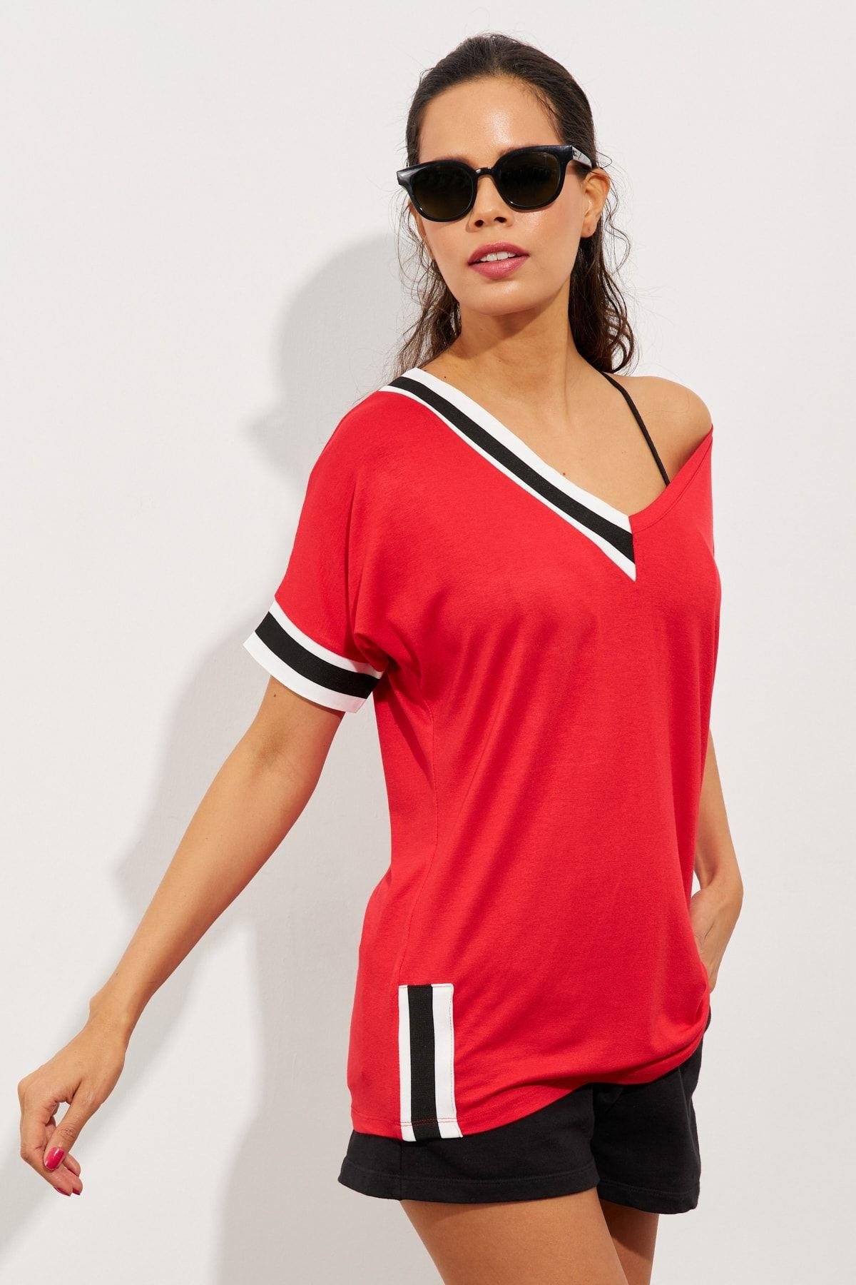 Kadın Ekru Kontrast T-Shirt ST396