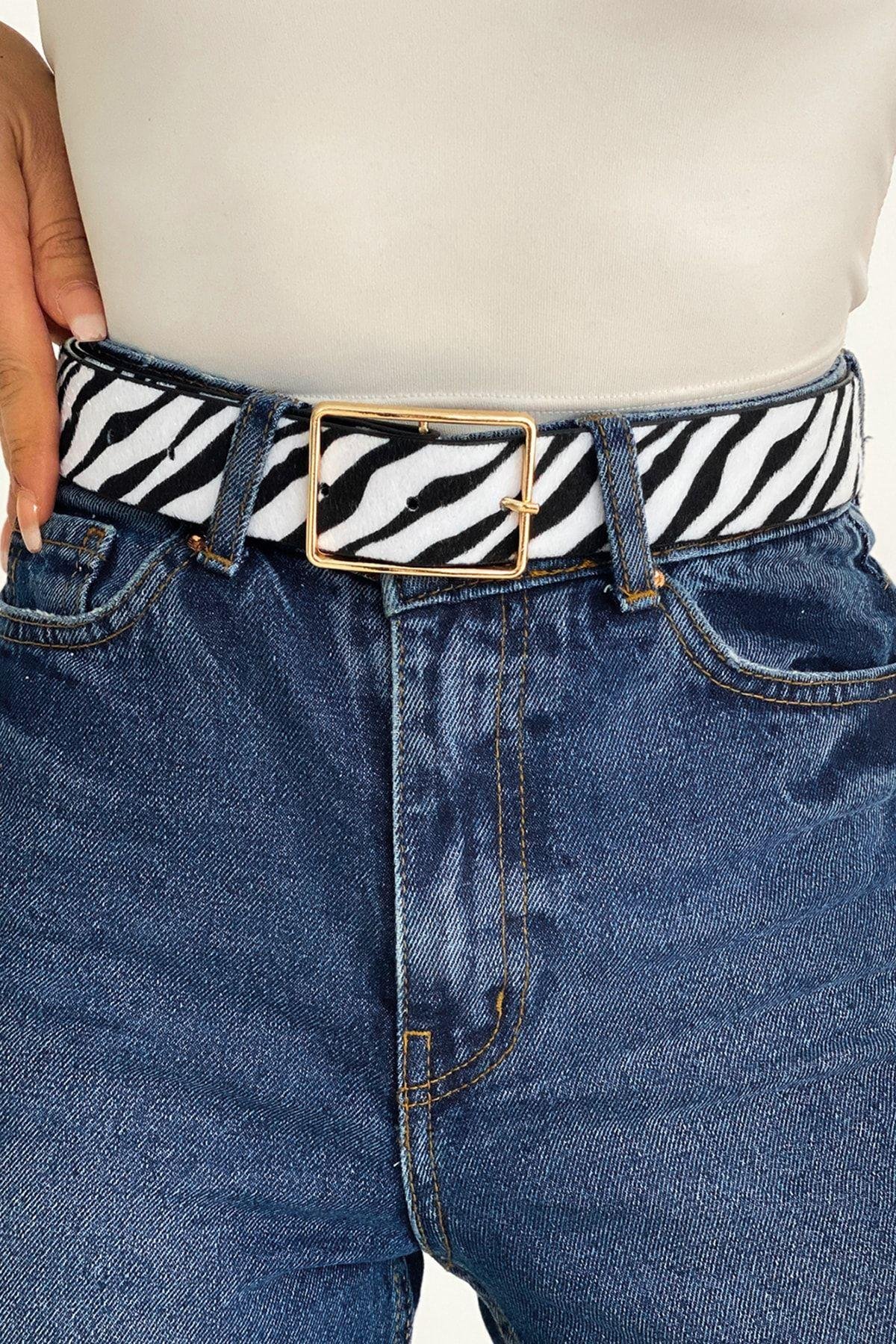 Kadın Ekru-Siyah Zebra Desen Kemer BE610