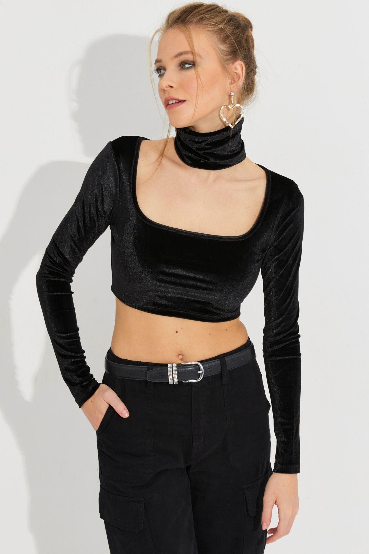 Kadın Fuşya Kare Yaka Boyunluklu Kadife Crop Bluz B2867