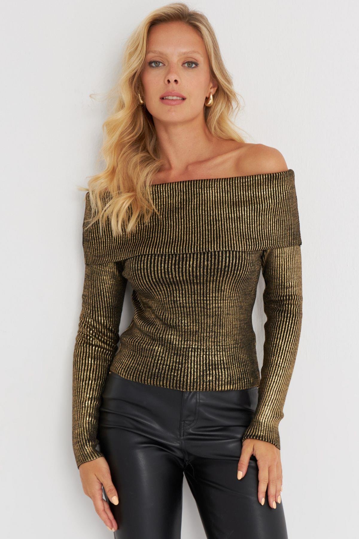 Kadın Gold Rengi Varaklı Madonna Triko Bluz SF2523