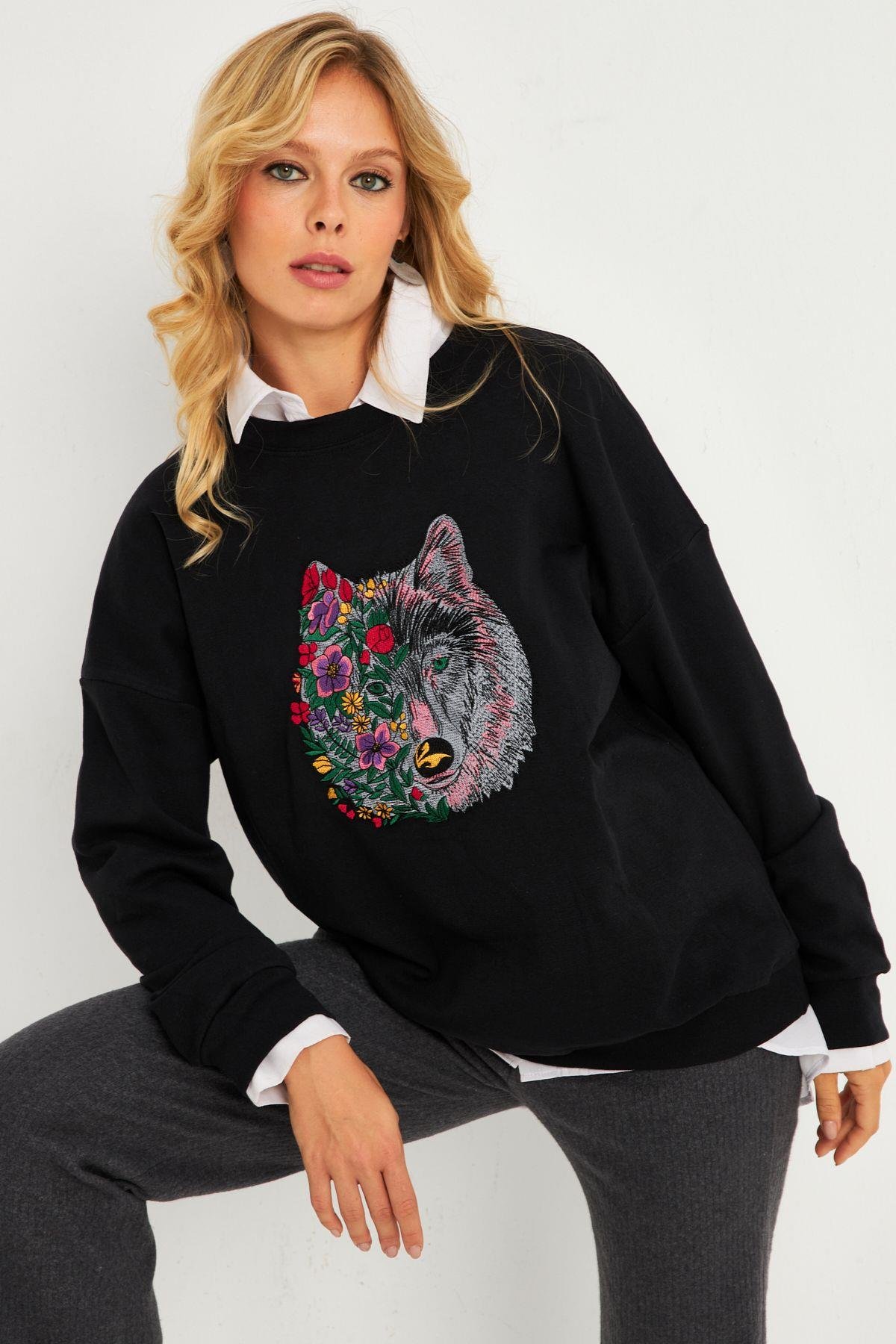 Kadın Gri-Fuşya Nakışlı Sweatshirt YLE20