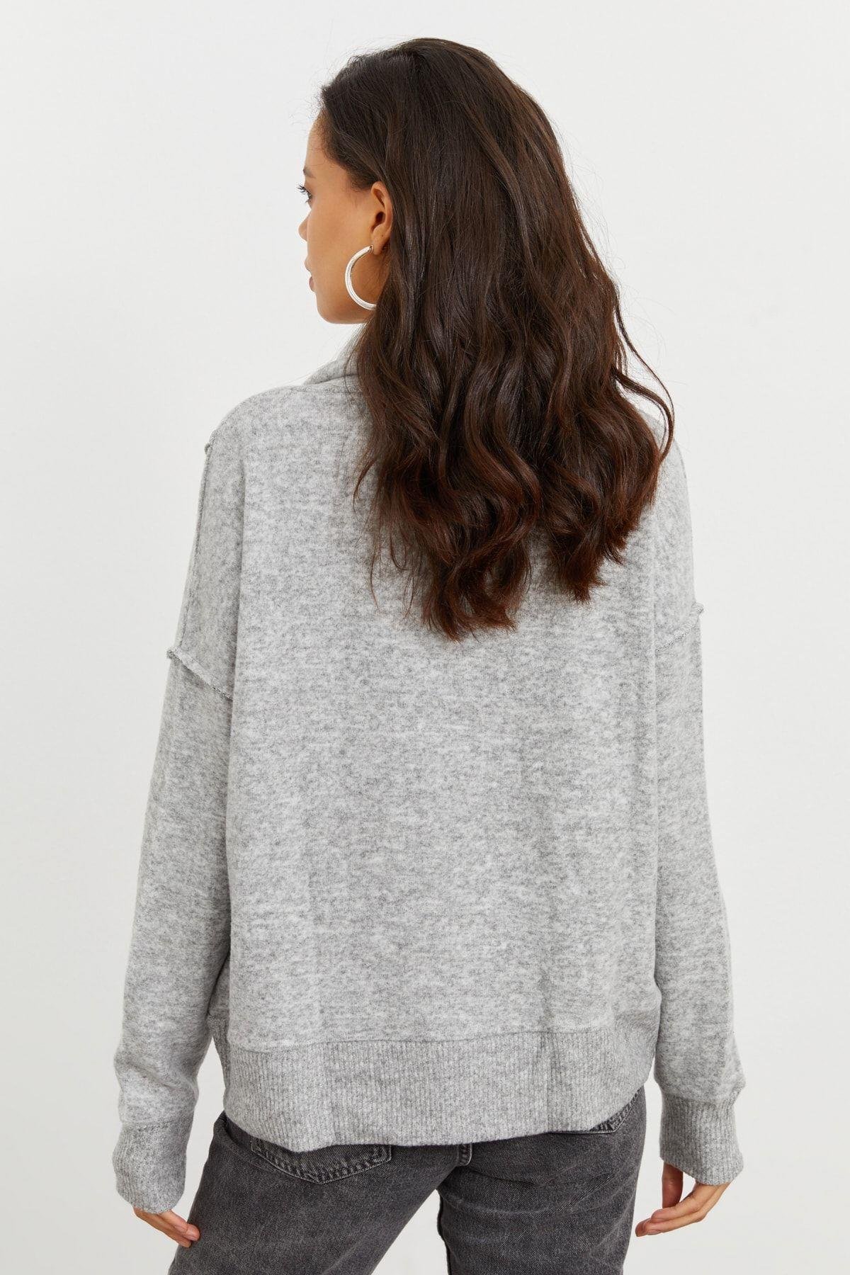 Kadın Gri Yumoş Sweatshirt İZ87