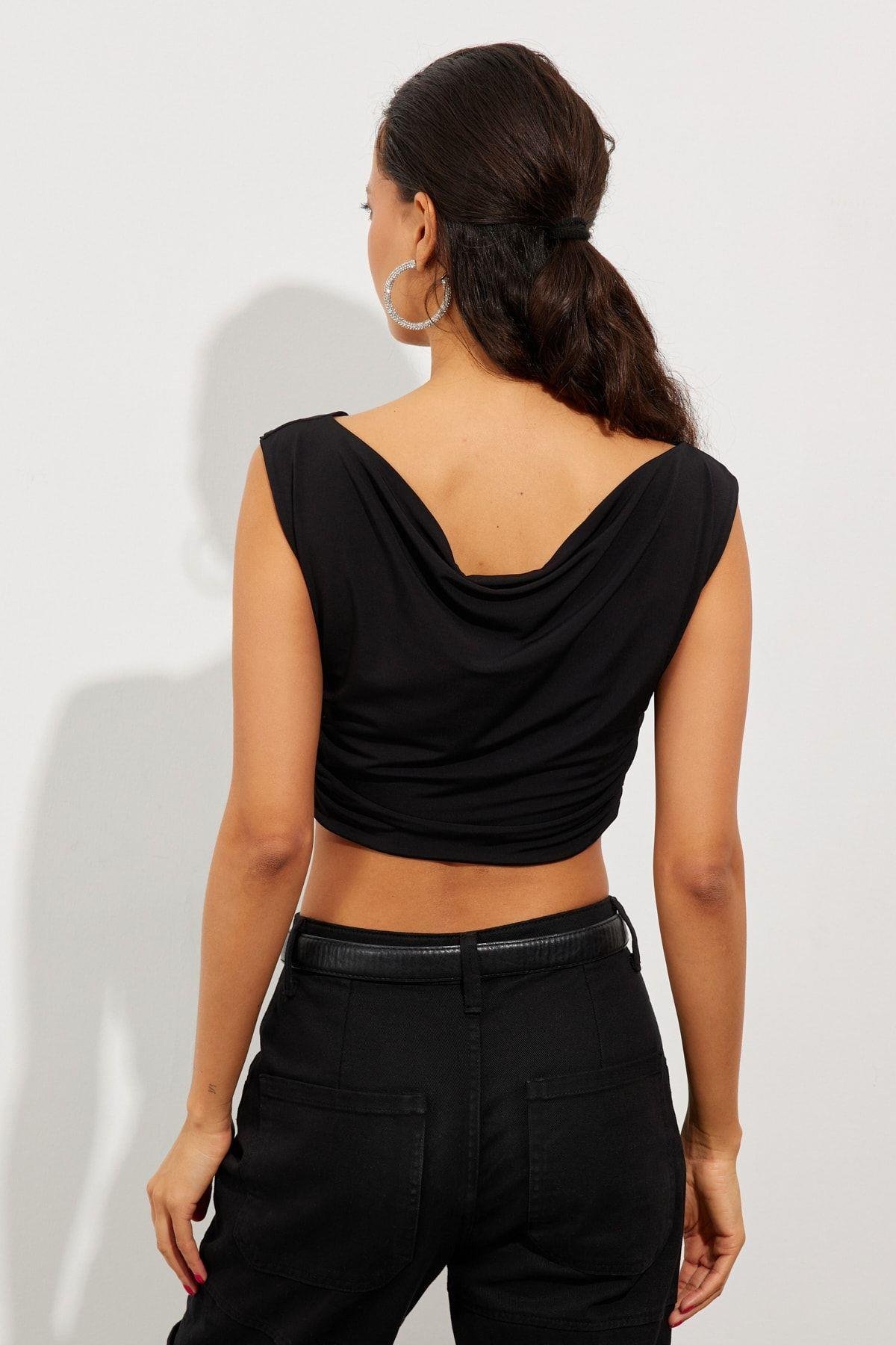 Kadın Kahverengi Degaje Yaka Yanları Büzgülü Crop Bluz B2494