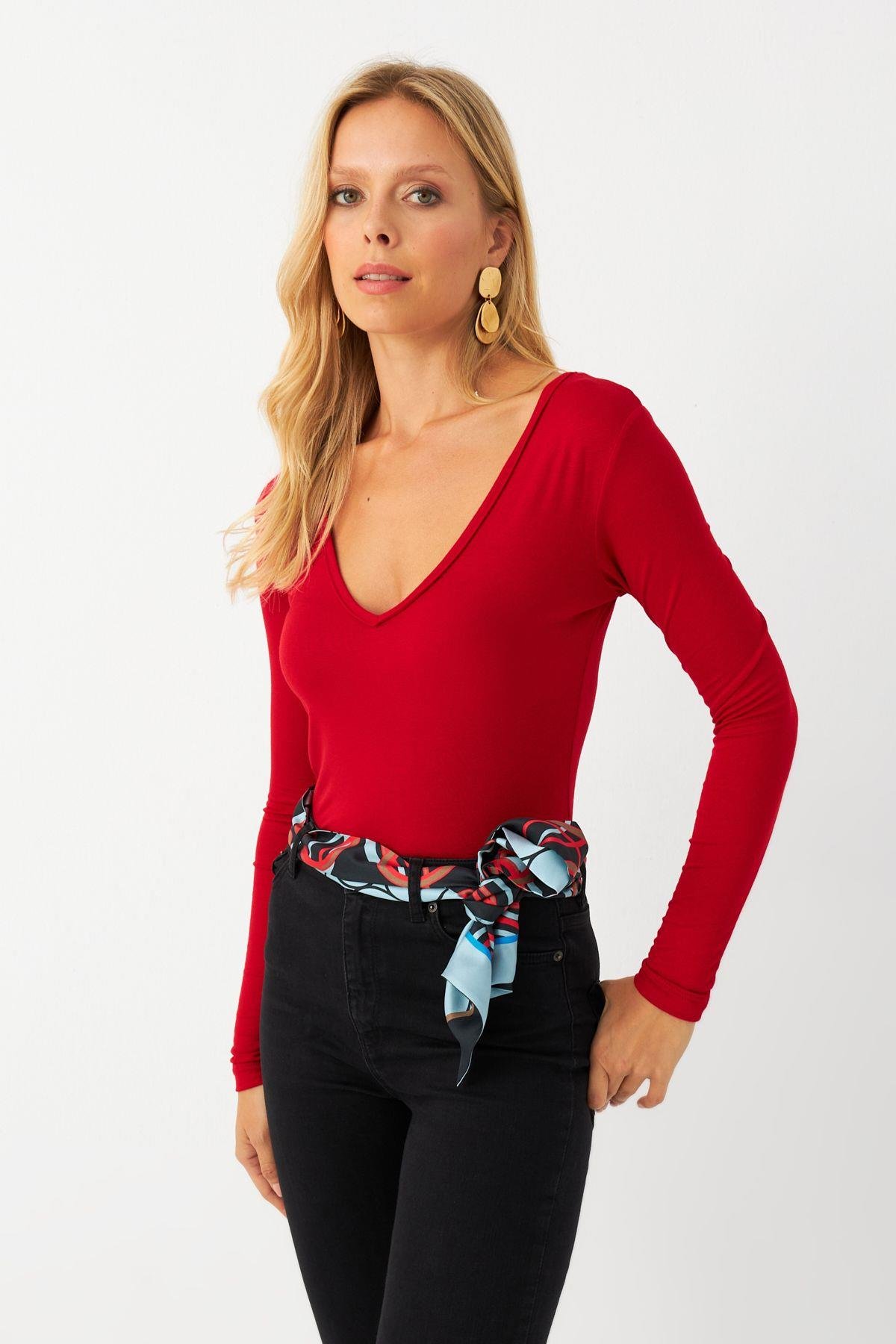 Kadın Kırmızı V Yaka Çıtçıtlı Body Fİ792
