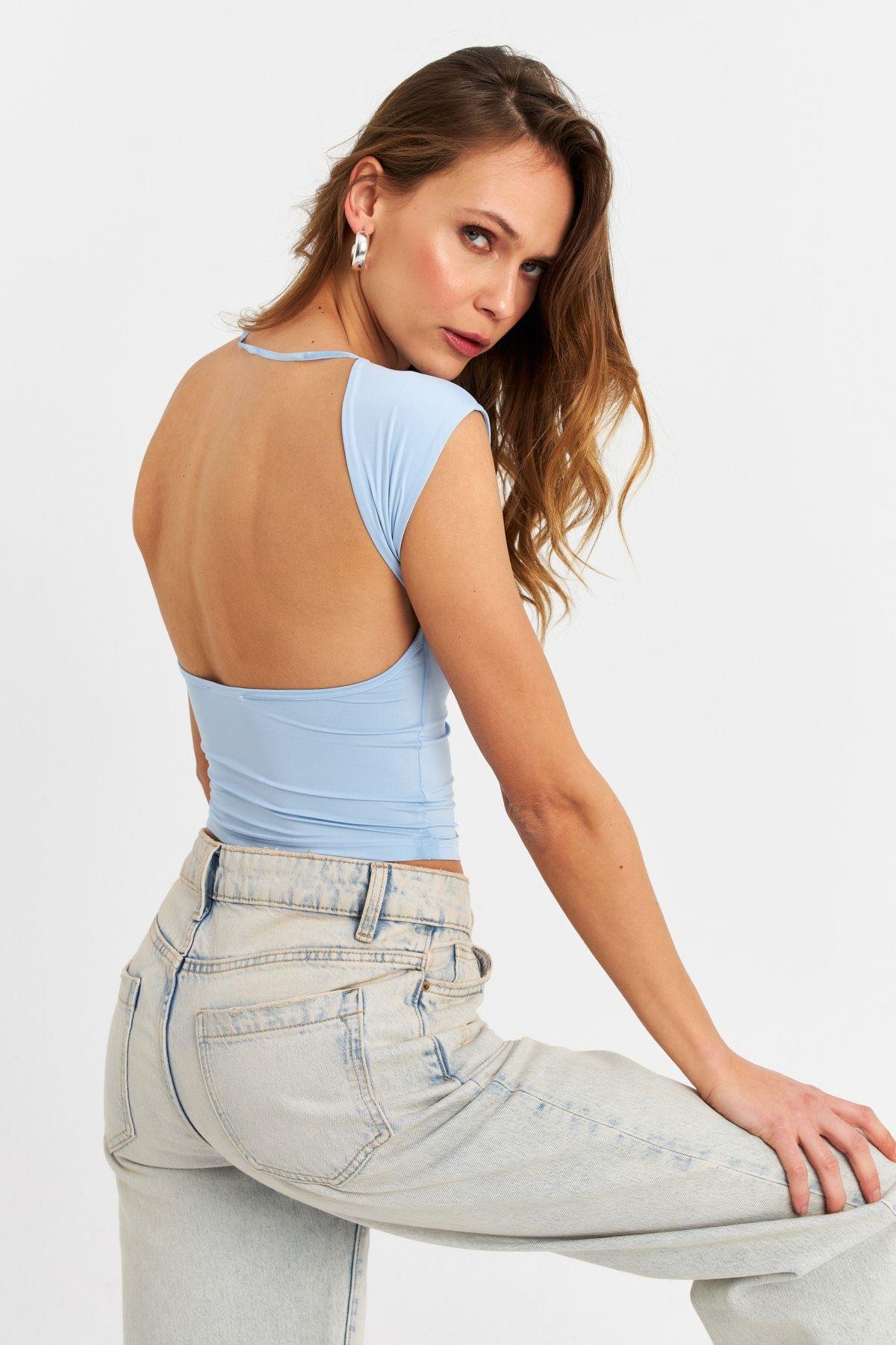 Kadın Mavi Sırtı Açık Crop Bluz ZH083