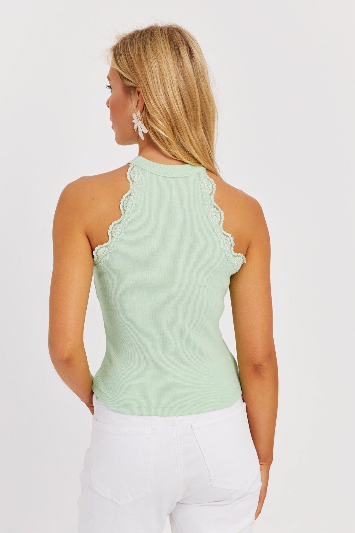 Kadın Mint-Beyaz Halter Yaka Dantelli Bluz MK08