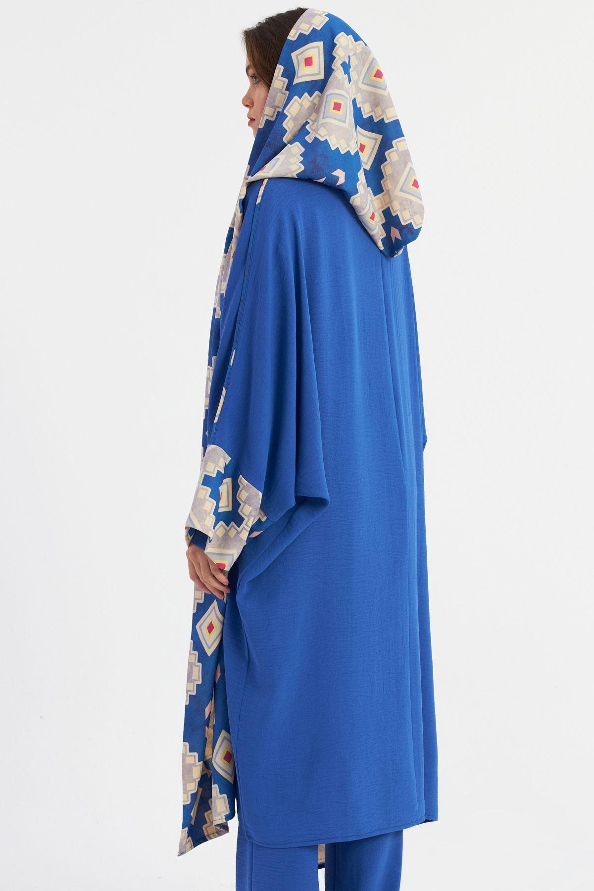 Kadın Saks Desenli Kapüşonlu Kaftan GÇ193