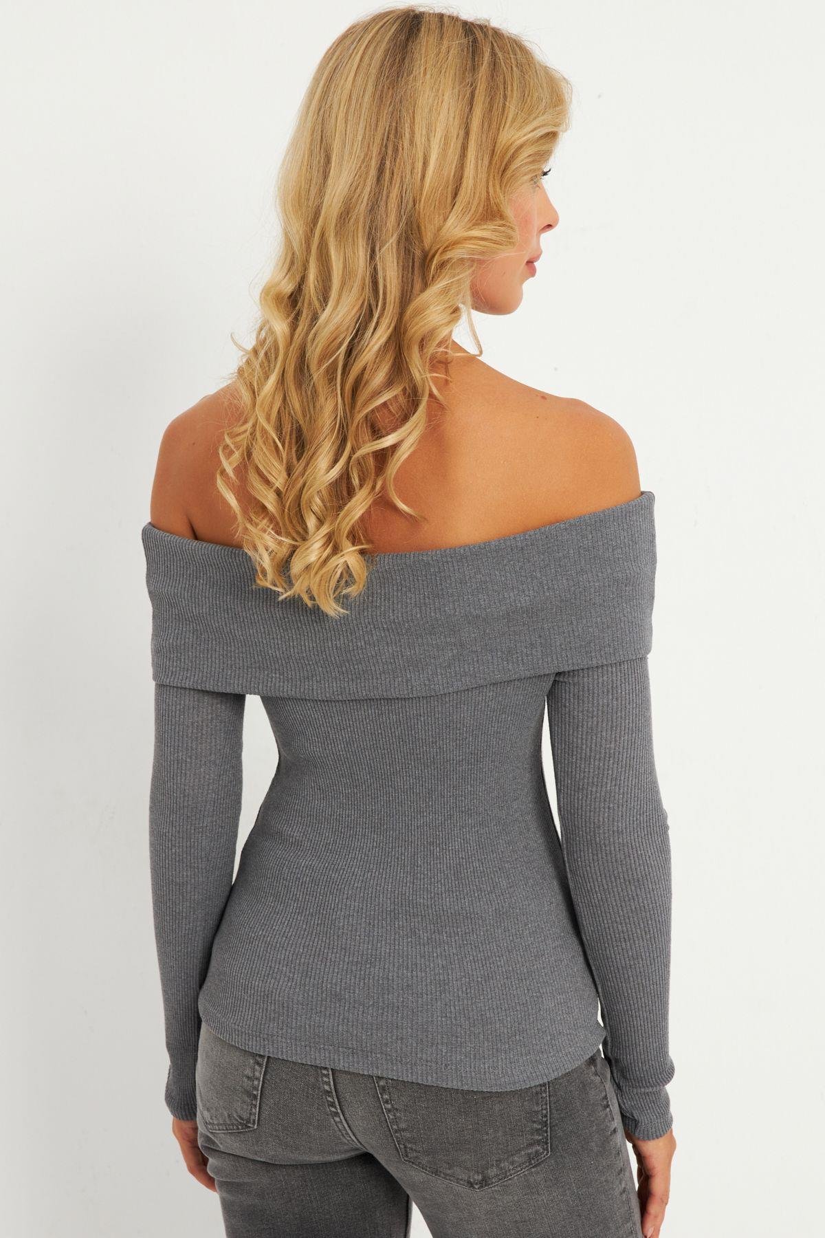 Kadın Saks Madonna Yaka Kaşkorse Bluz XL2210