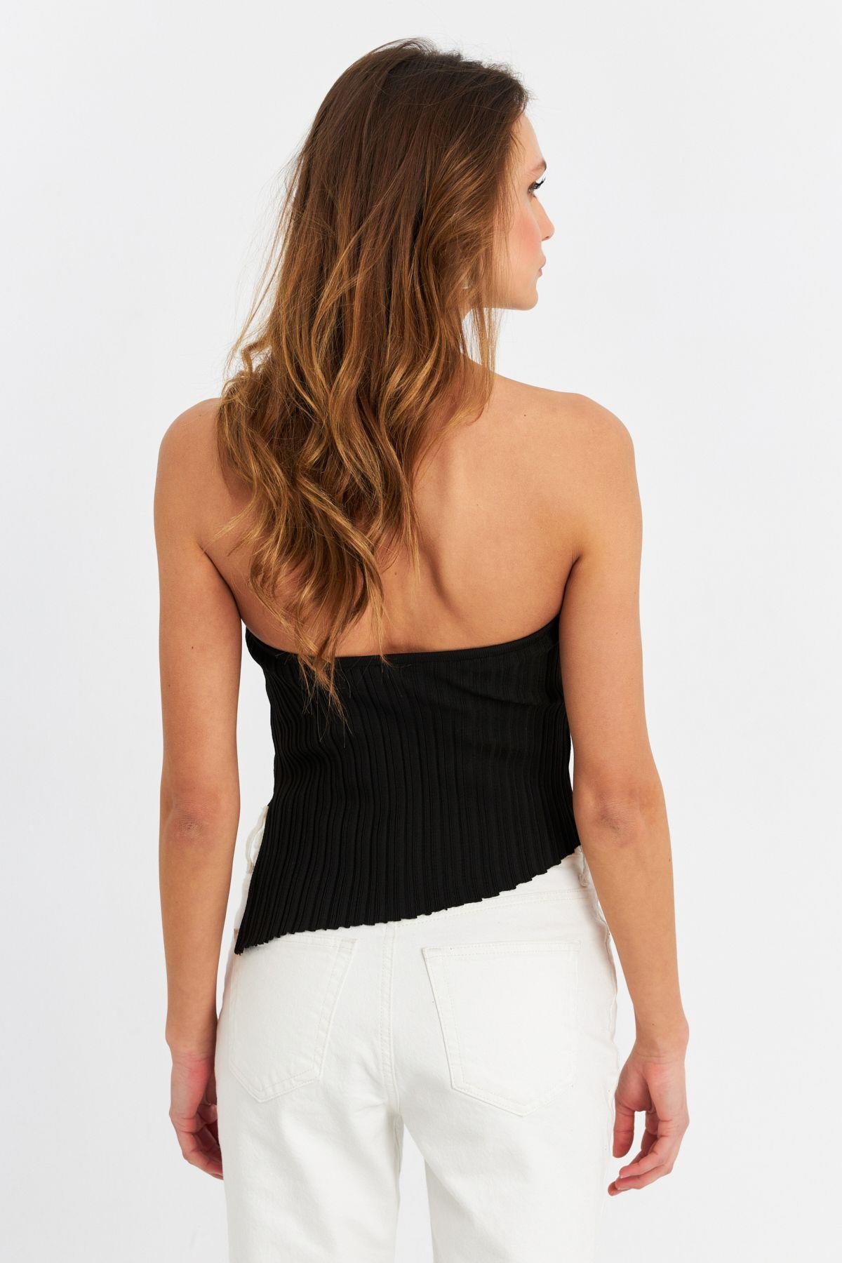 Kadın Siyah Asimetrik Crop Bluz ZH029-90