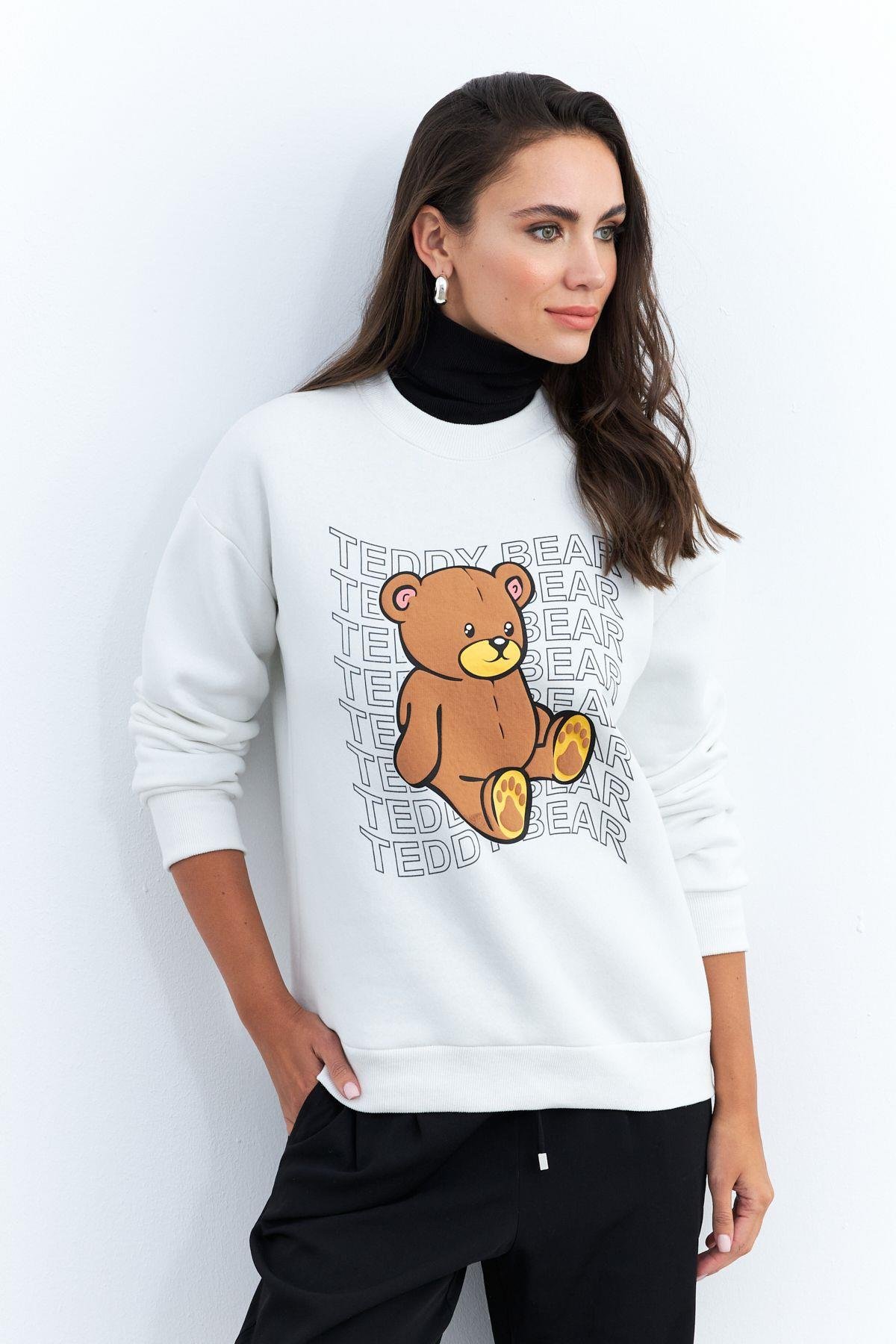 Kadın Siyah Ayıcık Baskılı Sweatshirt ZM288