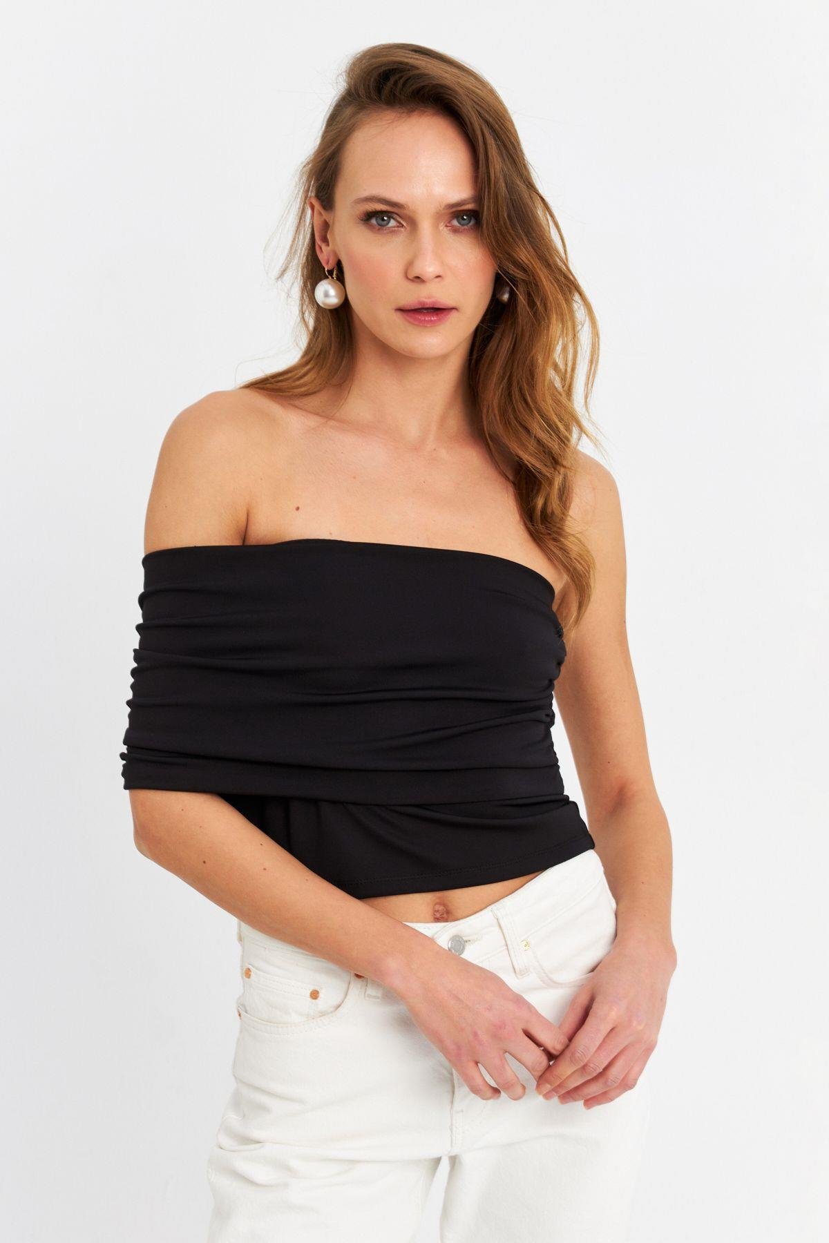 Kadın Siyah Çapraz Crop Bluz B4074-90