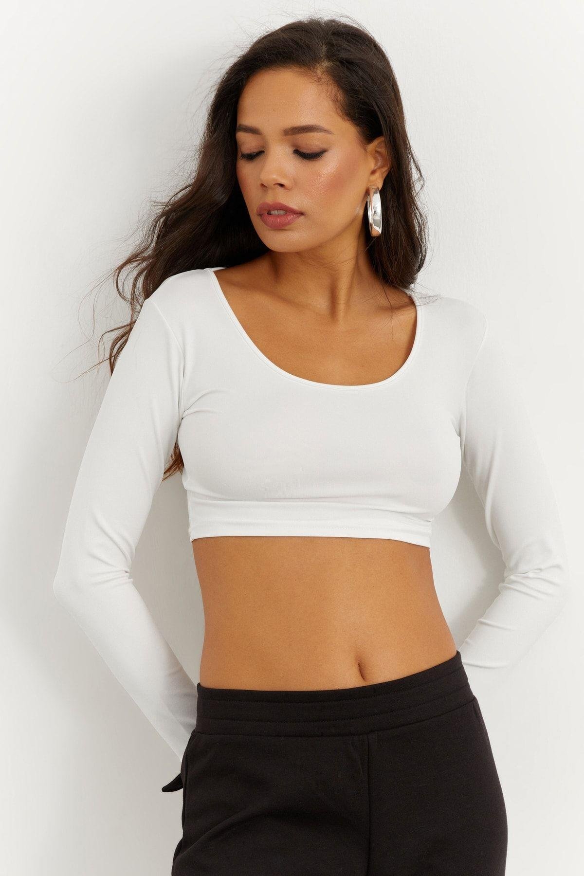 Kadın Siyah Crop Bluz CG261